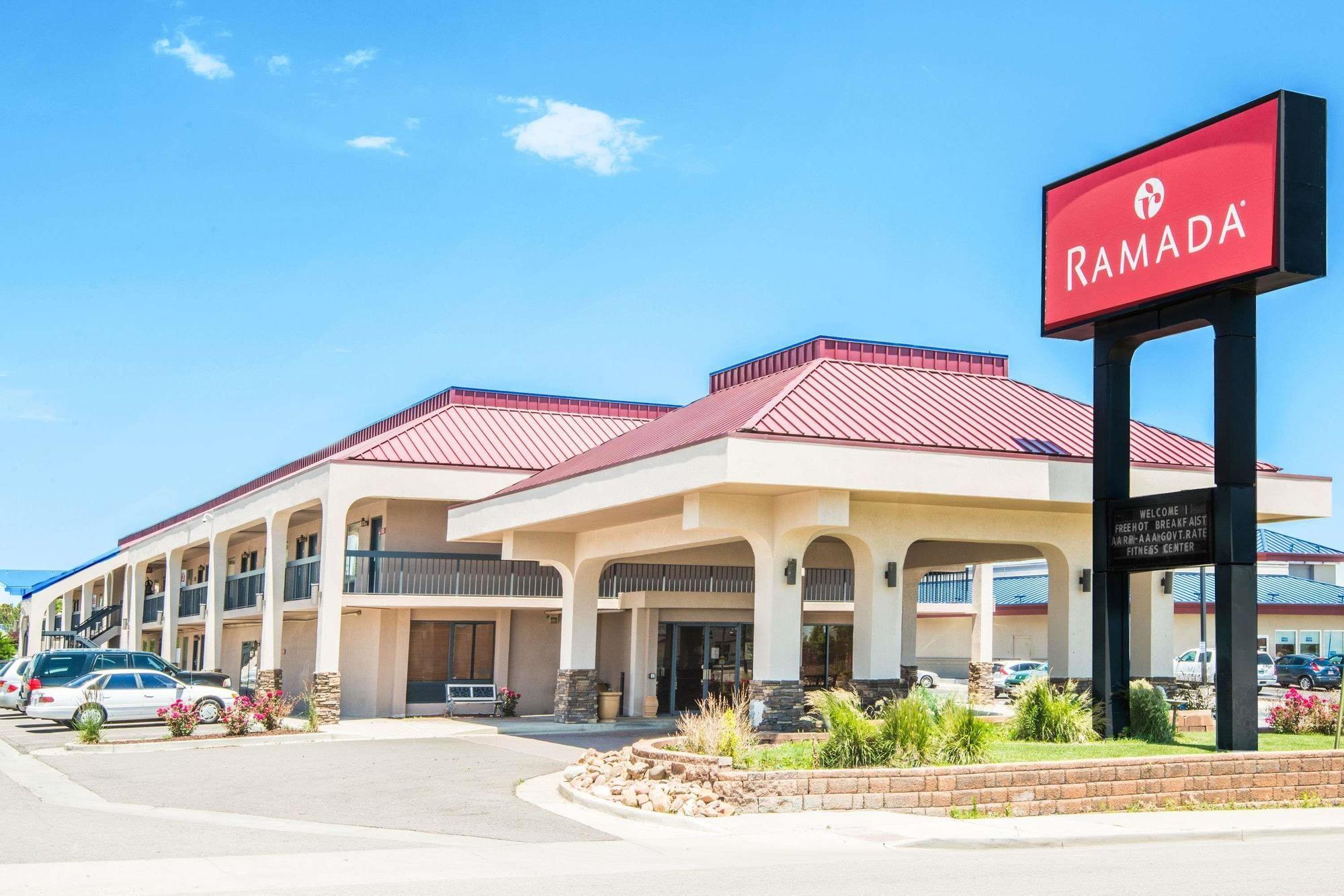 Vista Exterior Travelodge By Wyndham Pueblo