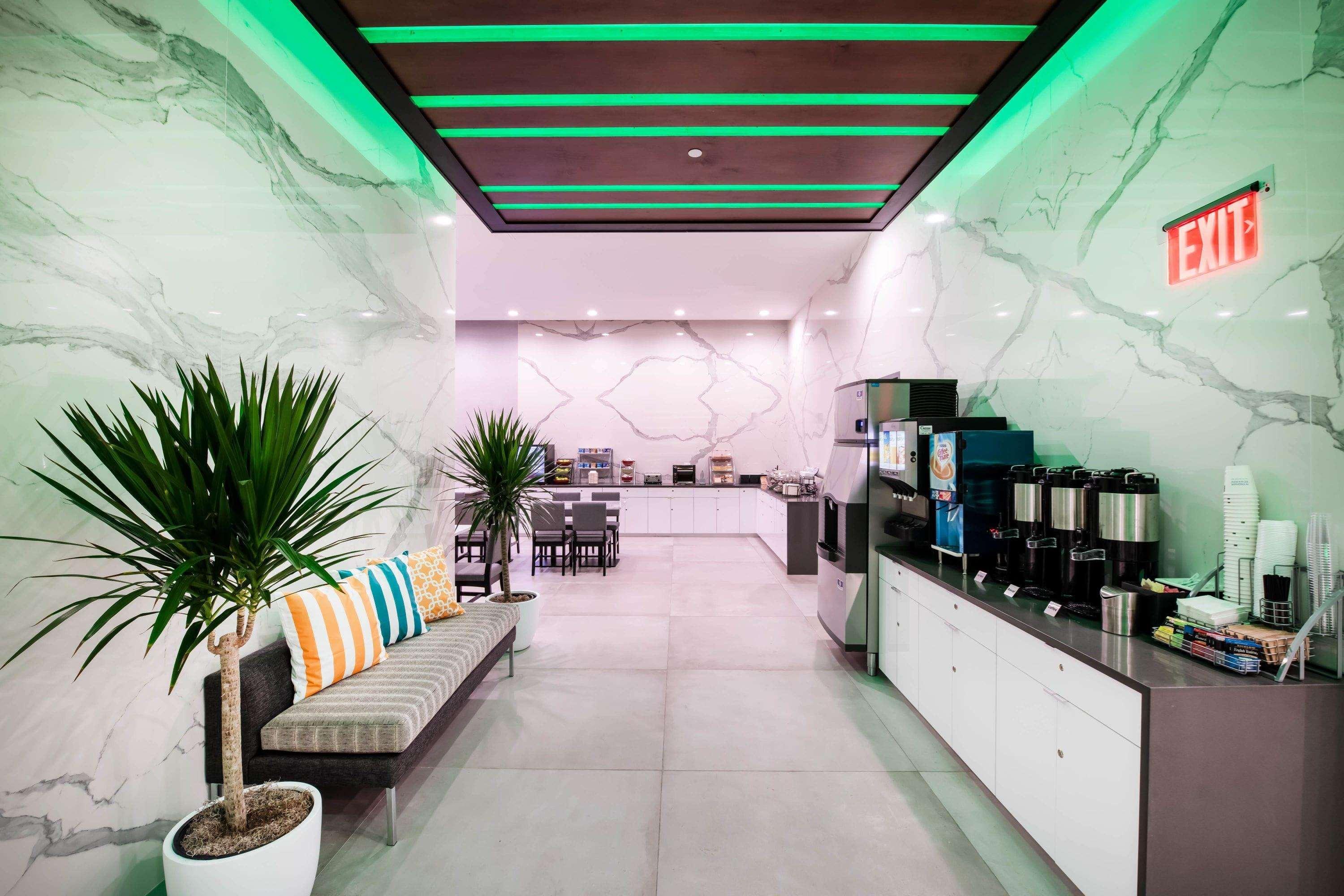 Restaurant Wingate by Wyndham Long Island City