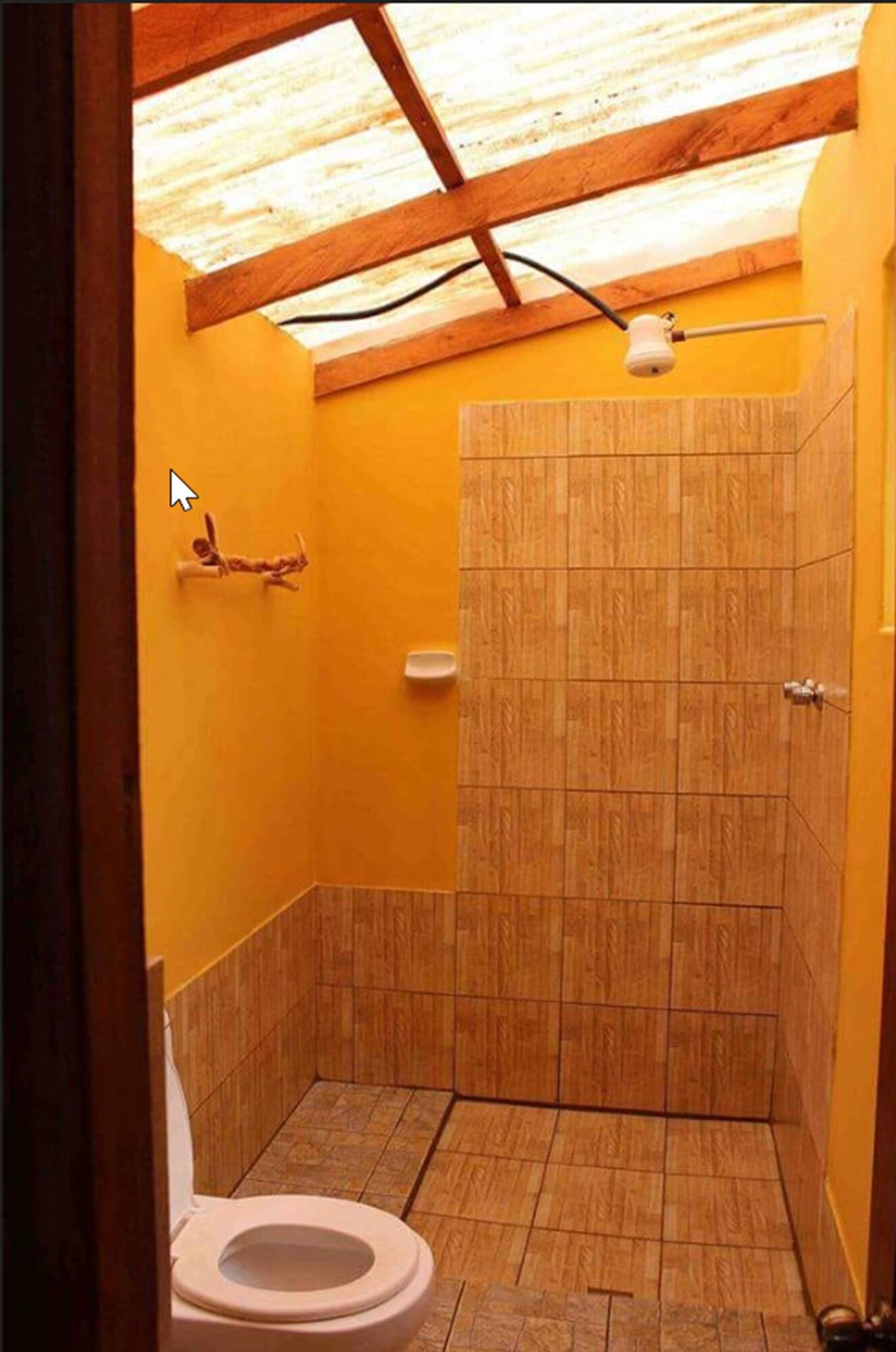 Equipamiento de Habitación Refugio Ecologico Kalluchi