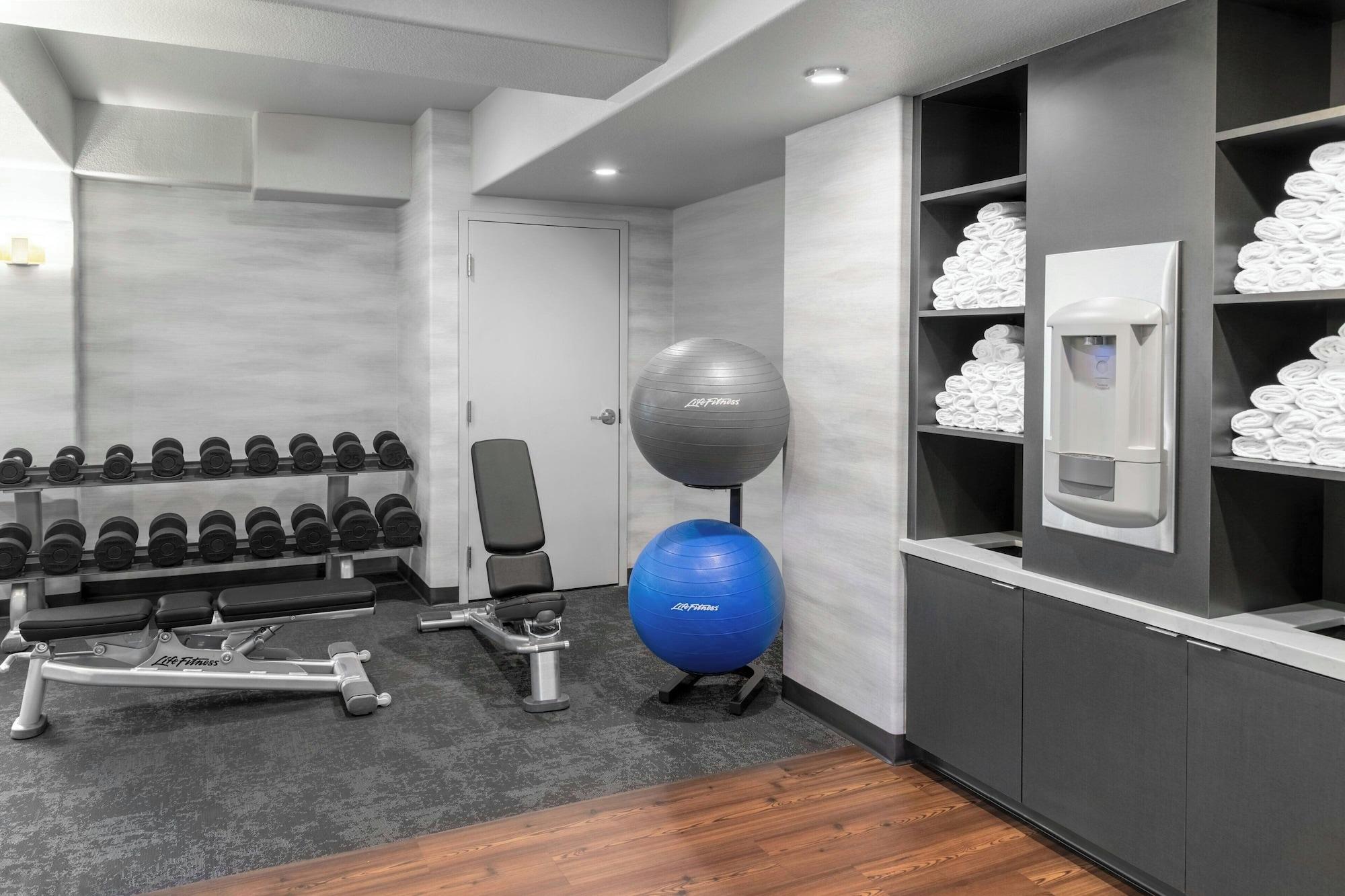 Gimnasio Fairfield Inn & Suites by Marriott San Francisco San Carlos
