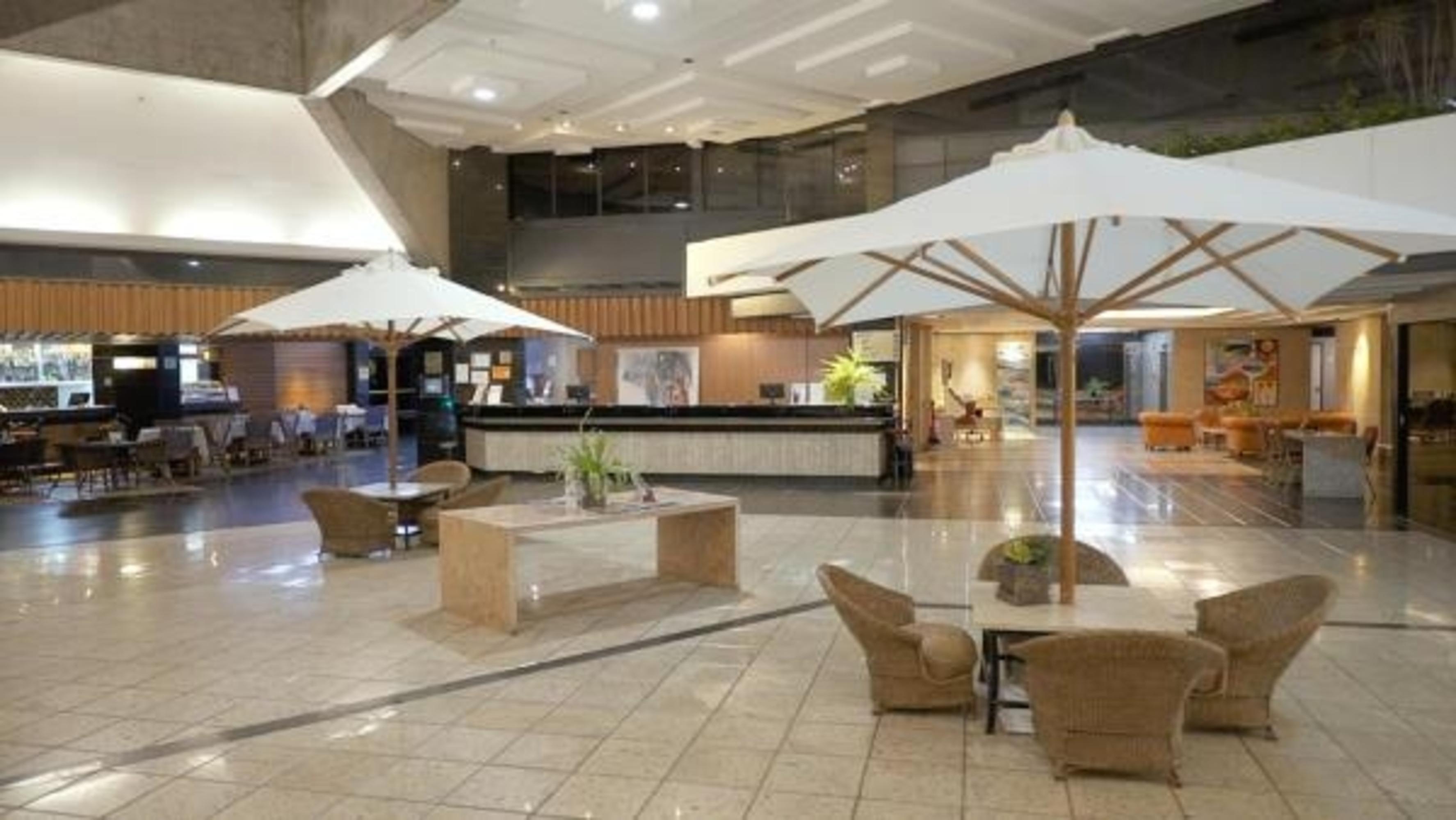 Vista Lobby Fiesta Bahia Hotel