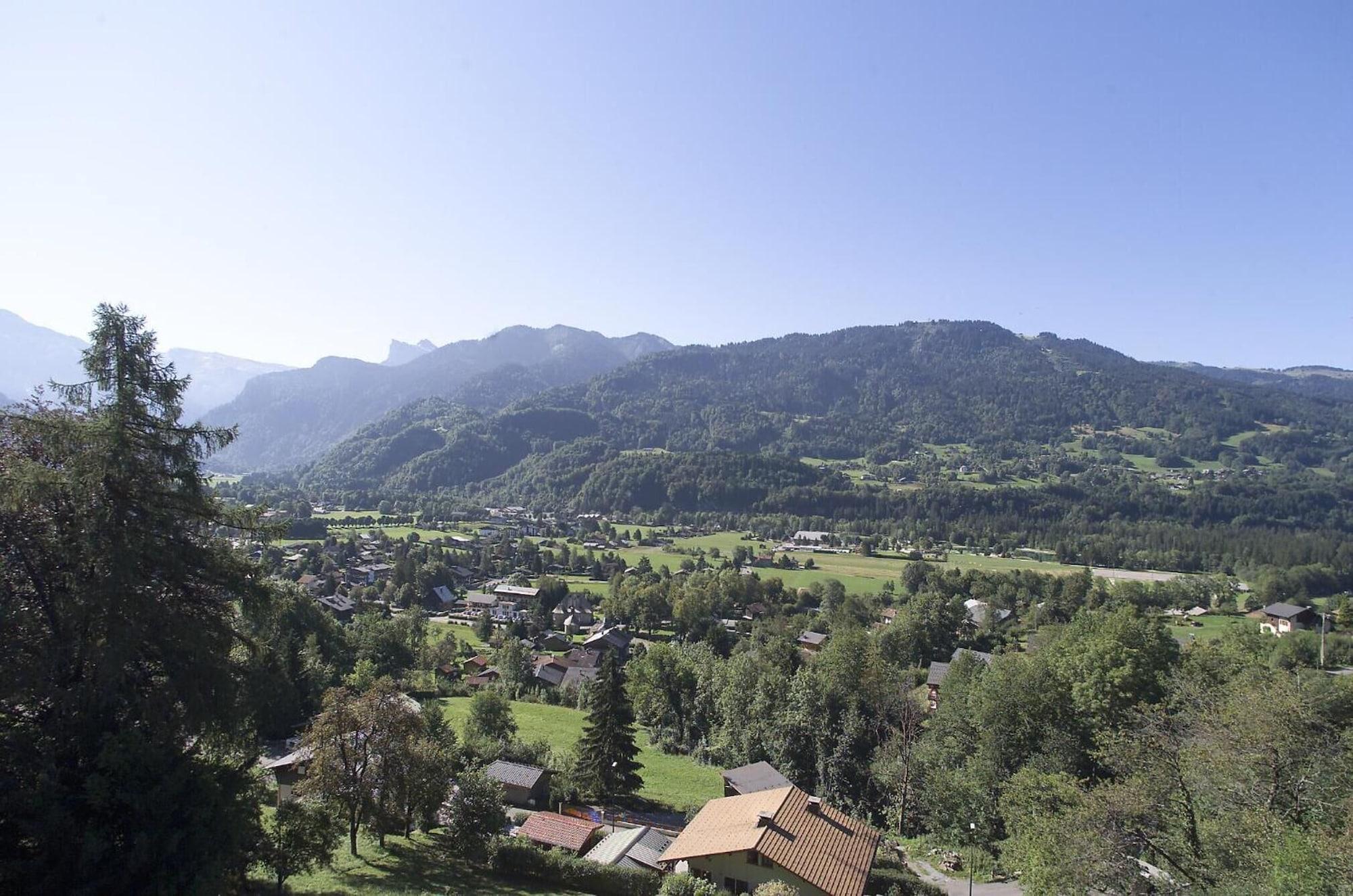 Varios Hôtel Edelweiss