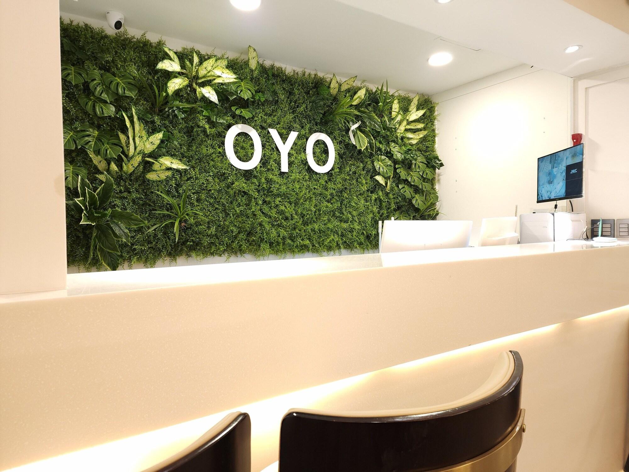 Vista Lobby OYO Hostel Myeongdong 5