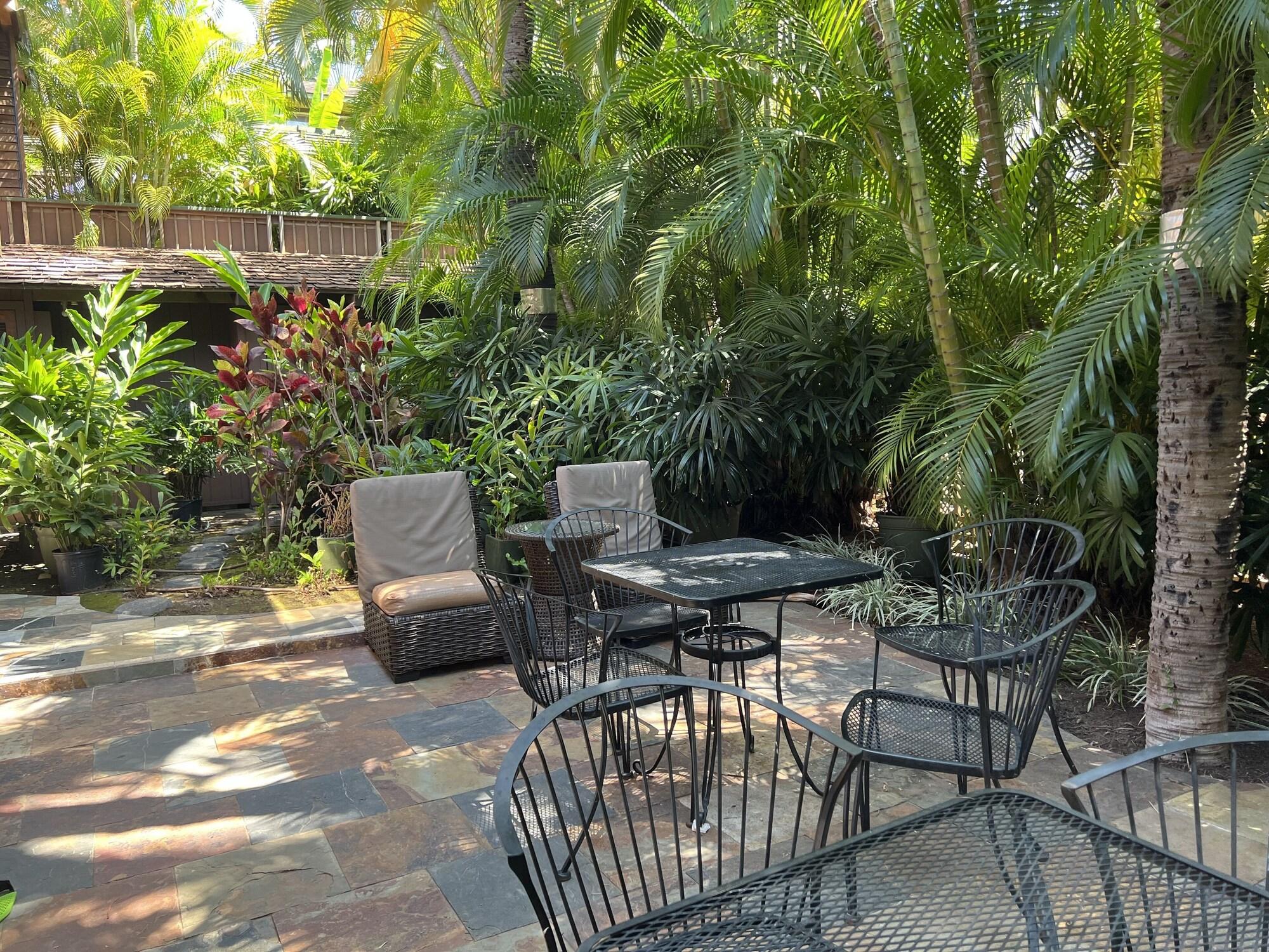 Vista Exterior Mango Suite