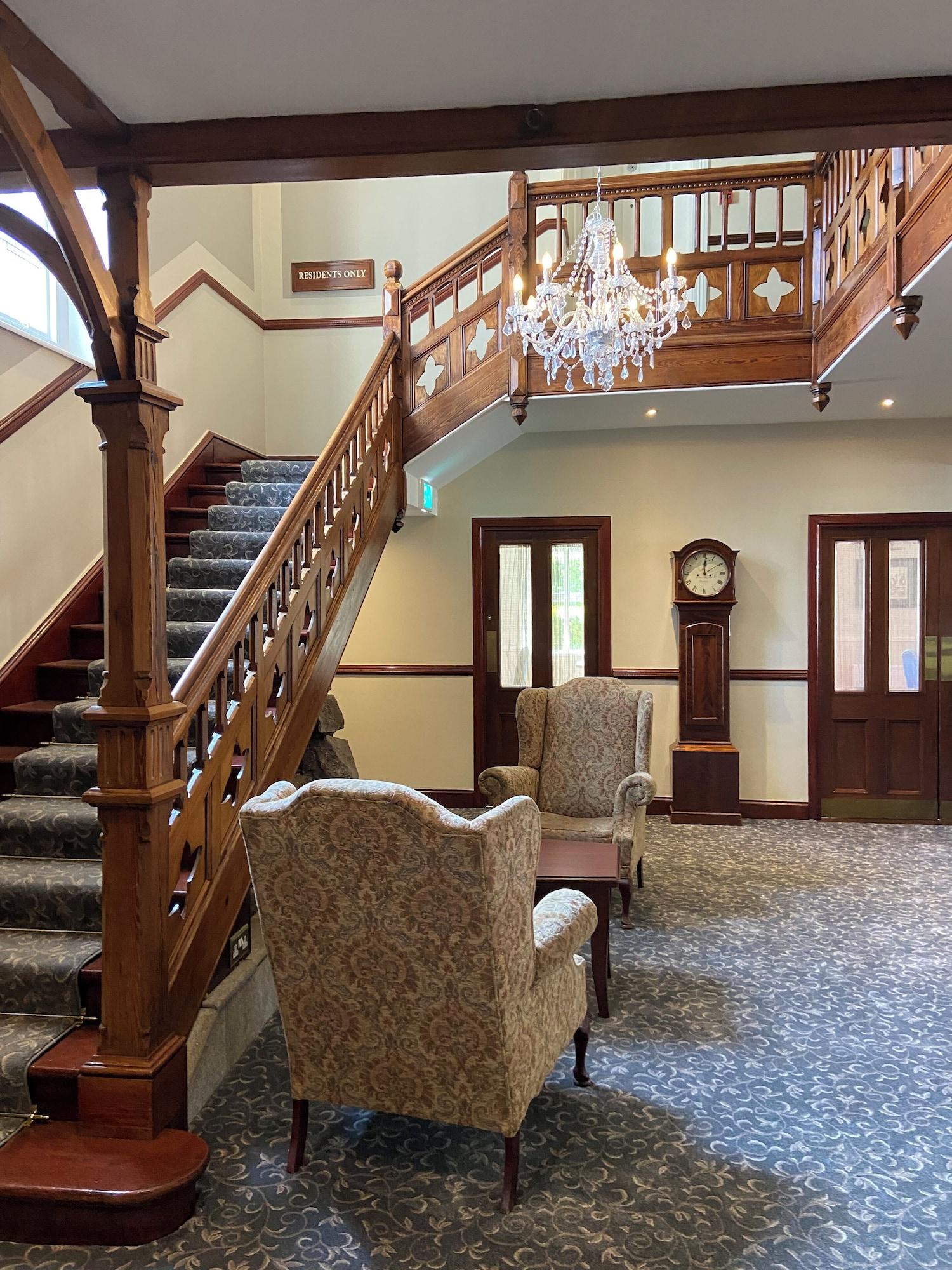 Vista Lobby The Glendalough Hotel