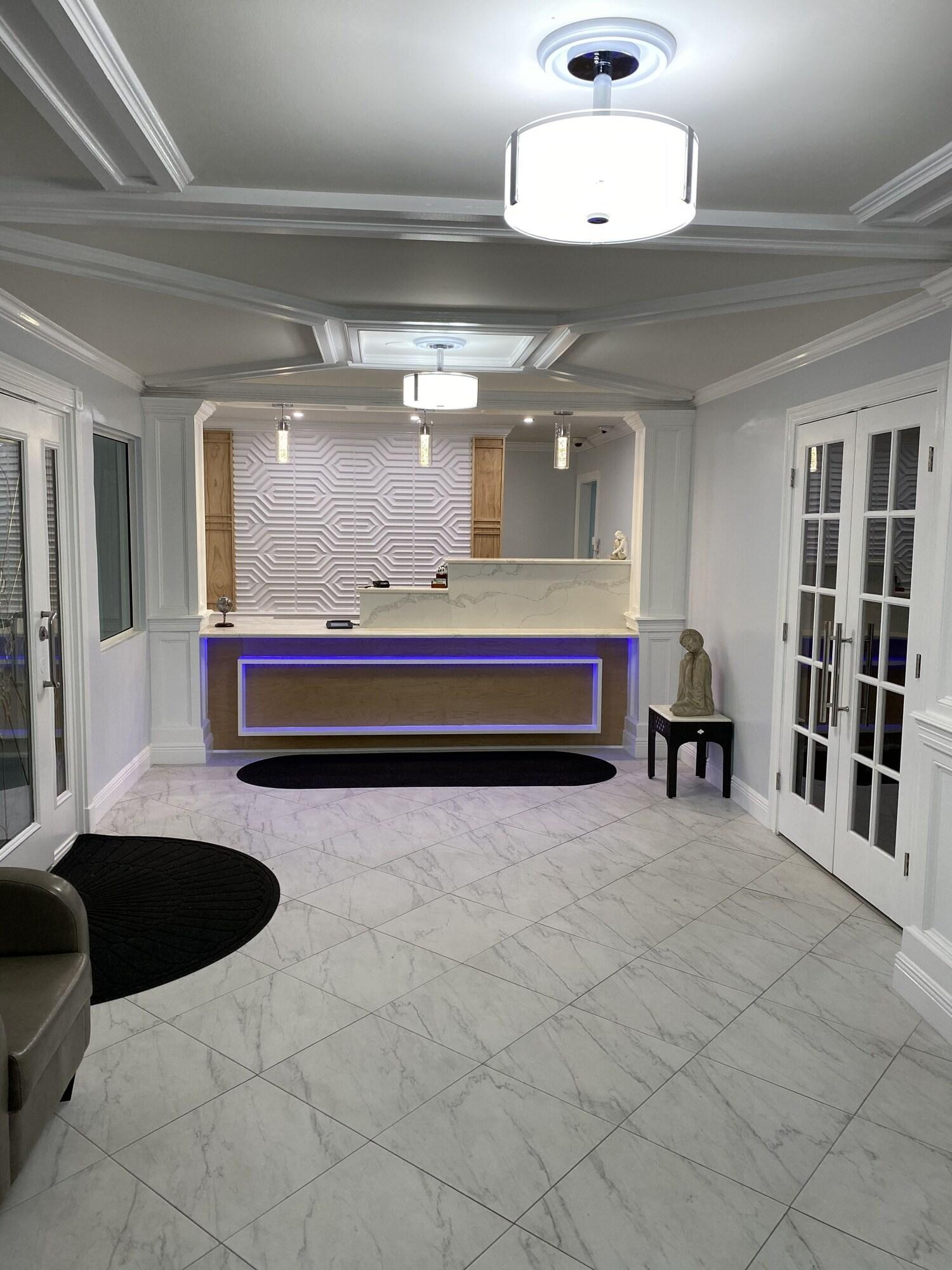 Vista Lobby Destin Inn and Suites