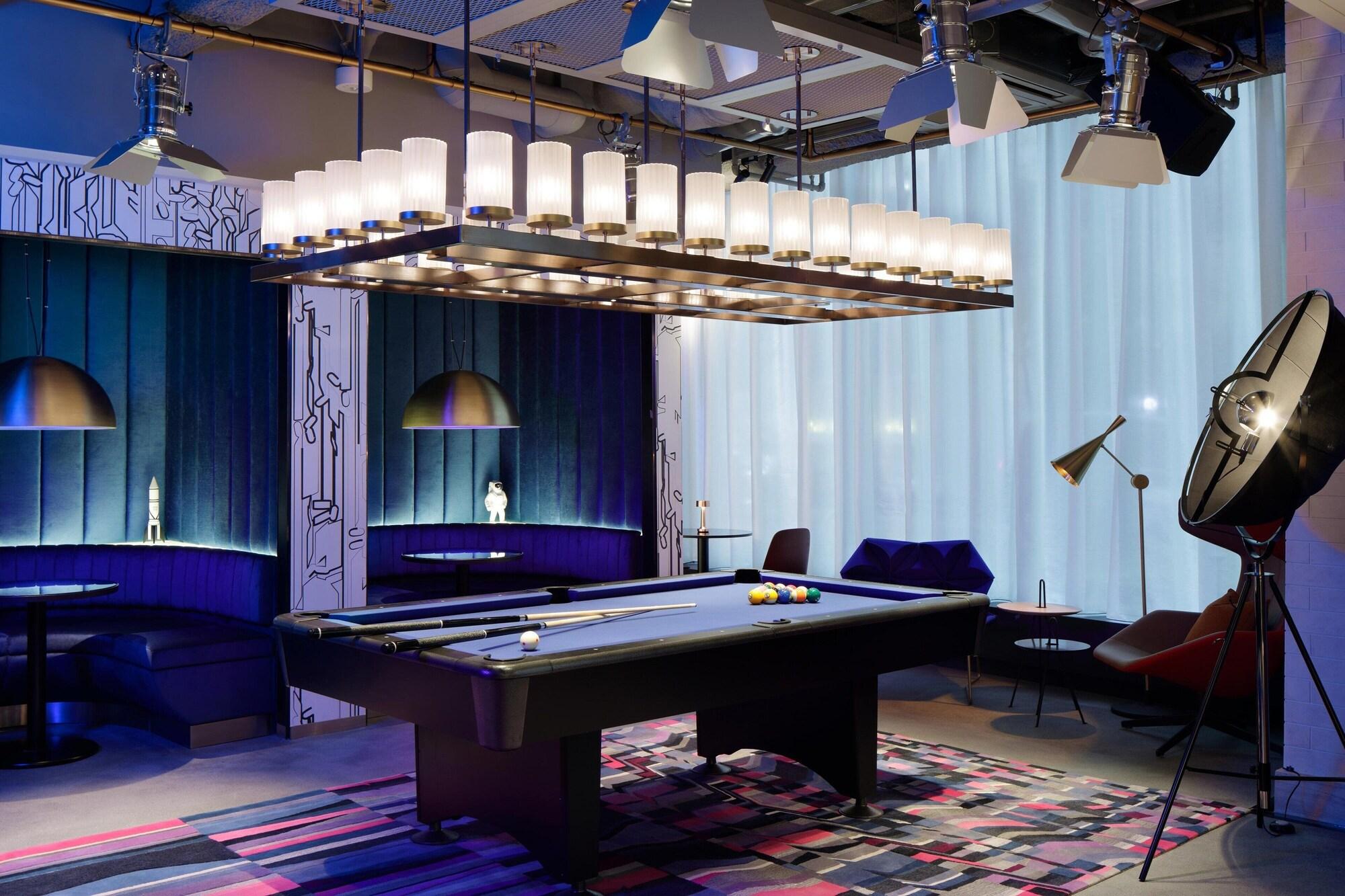 Vista Piscina Aloft Tokyo Ginza