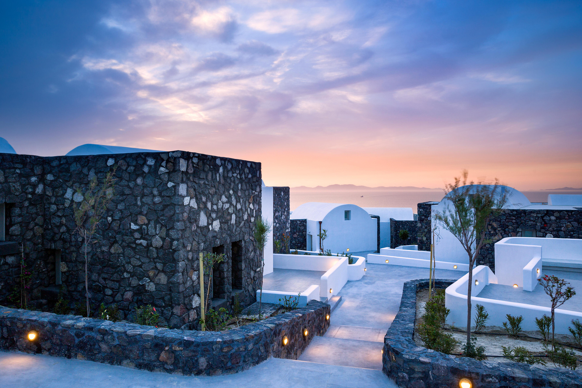 Vista Exterior Santo Pure Oia Suites & Villas
