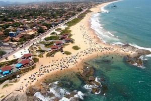 Alquiler Vacacional - House, RO center, 2Bedroom with air conditioning, 1suite, 2BH, garage, Wifi, barbecue.