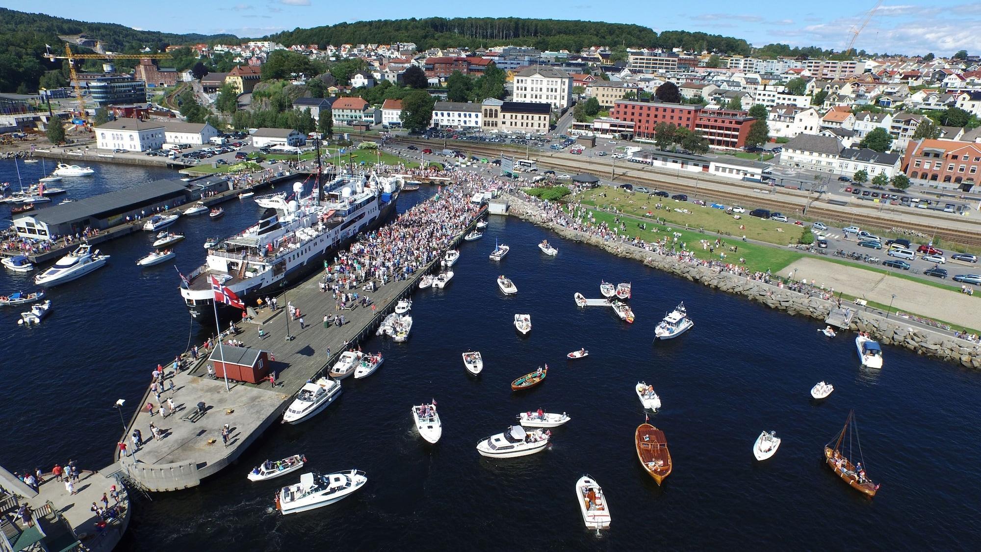 Vista Exterior Quality Hotel Grand Larvik