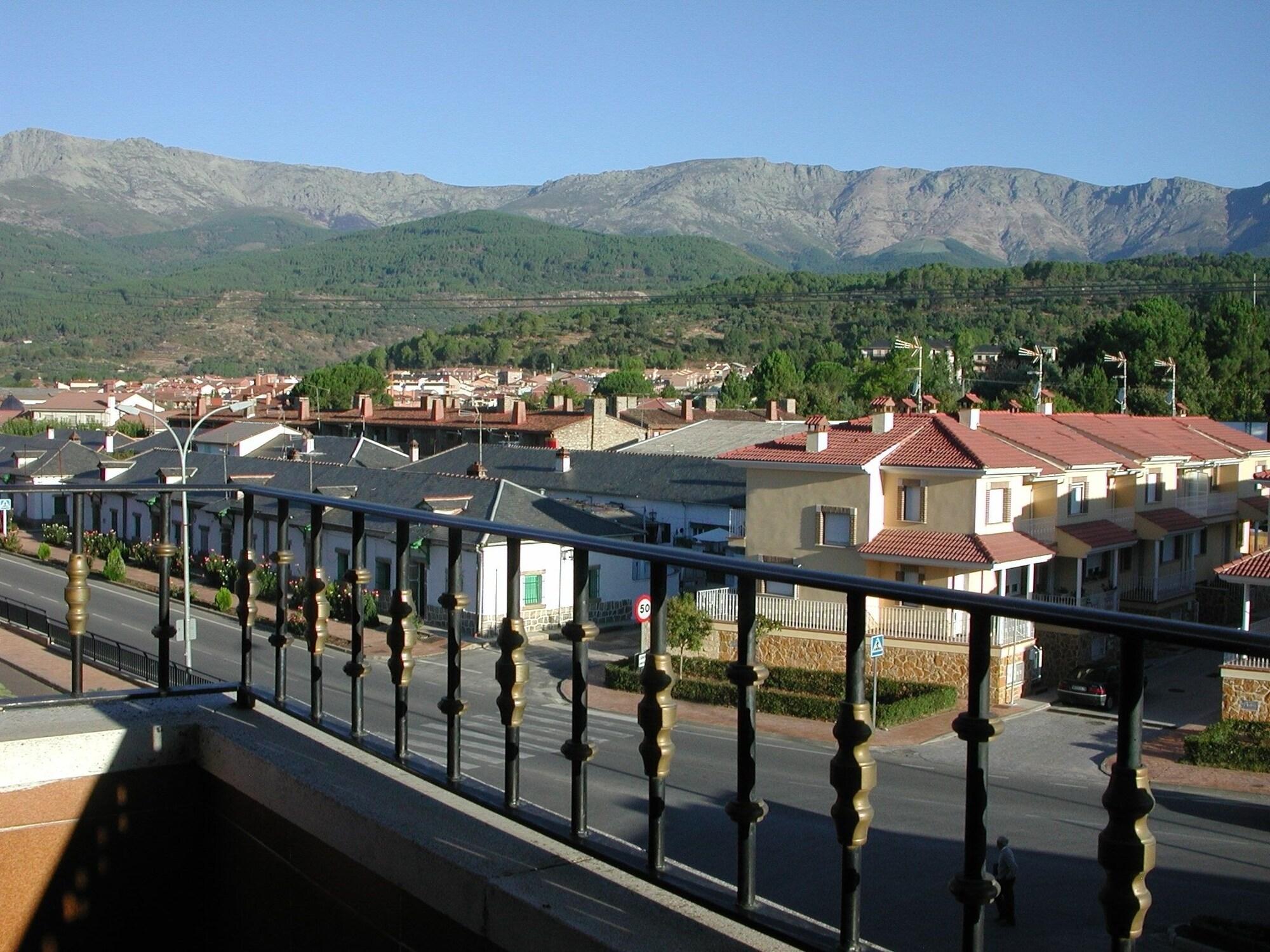 Varios Hostal Avenida