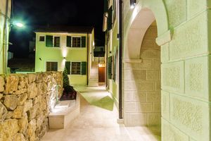 Alojamiento - Hostel Dvor