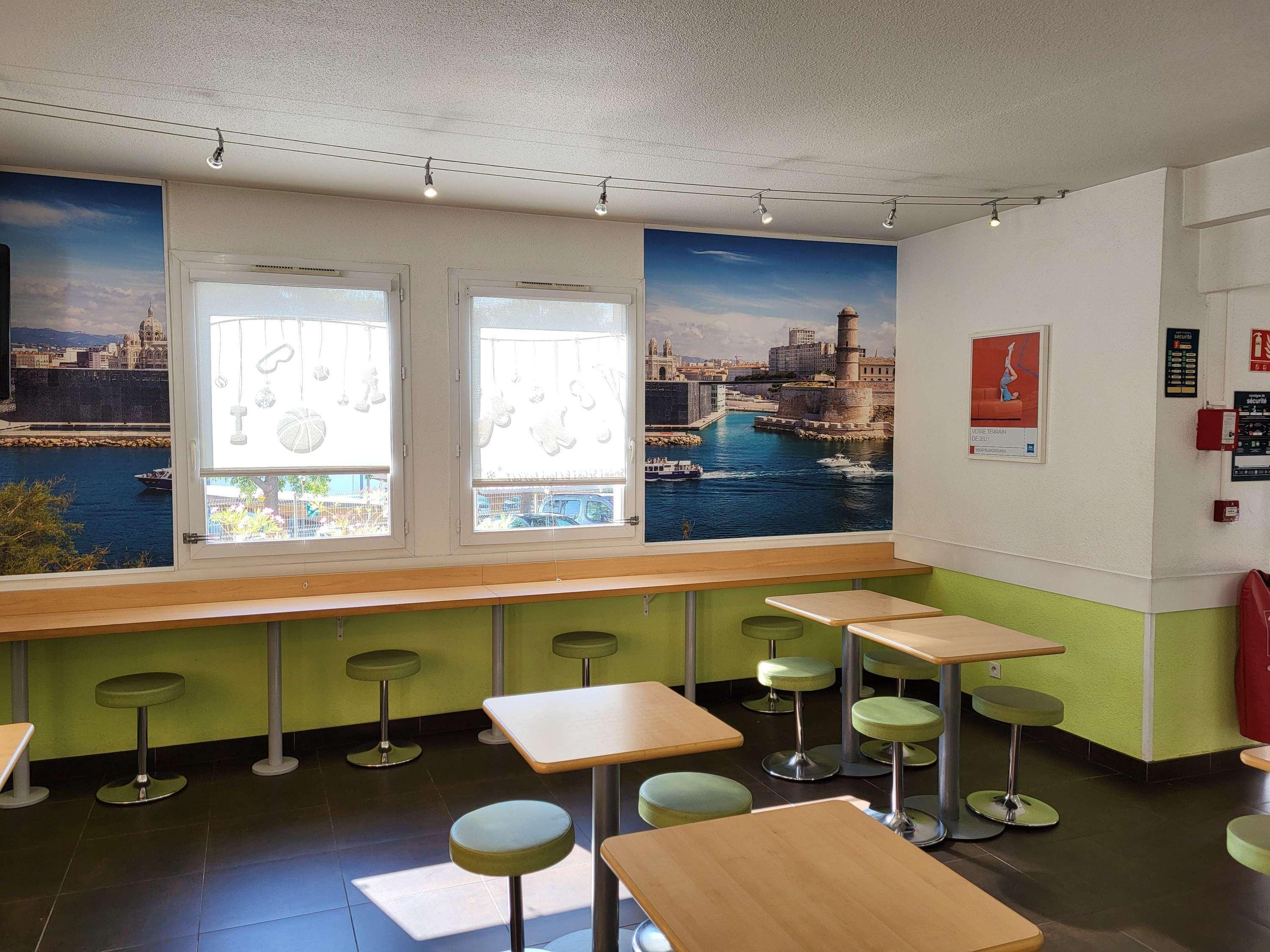 Restaurant ibis budget Marseille la Valentine