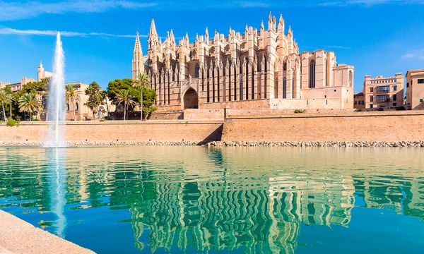 La Llotja-Born
