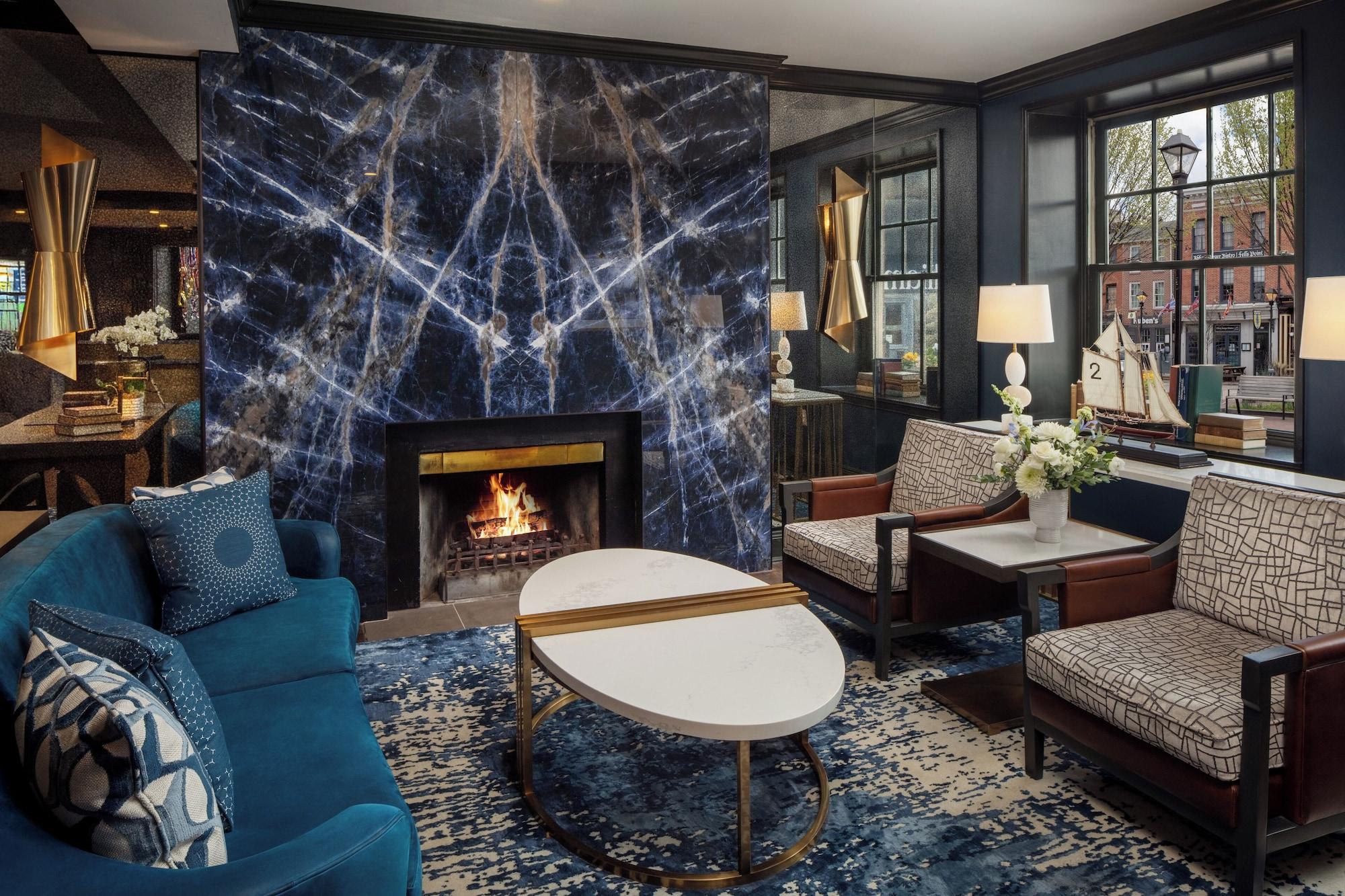 Varios The William Fell Baltimore, Tapestry Collection by Hilton