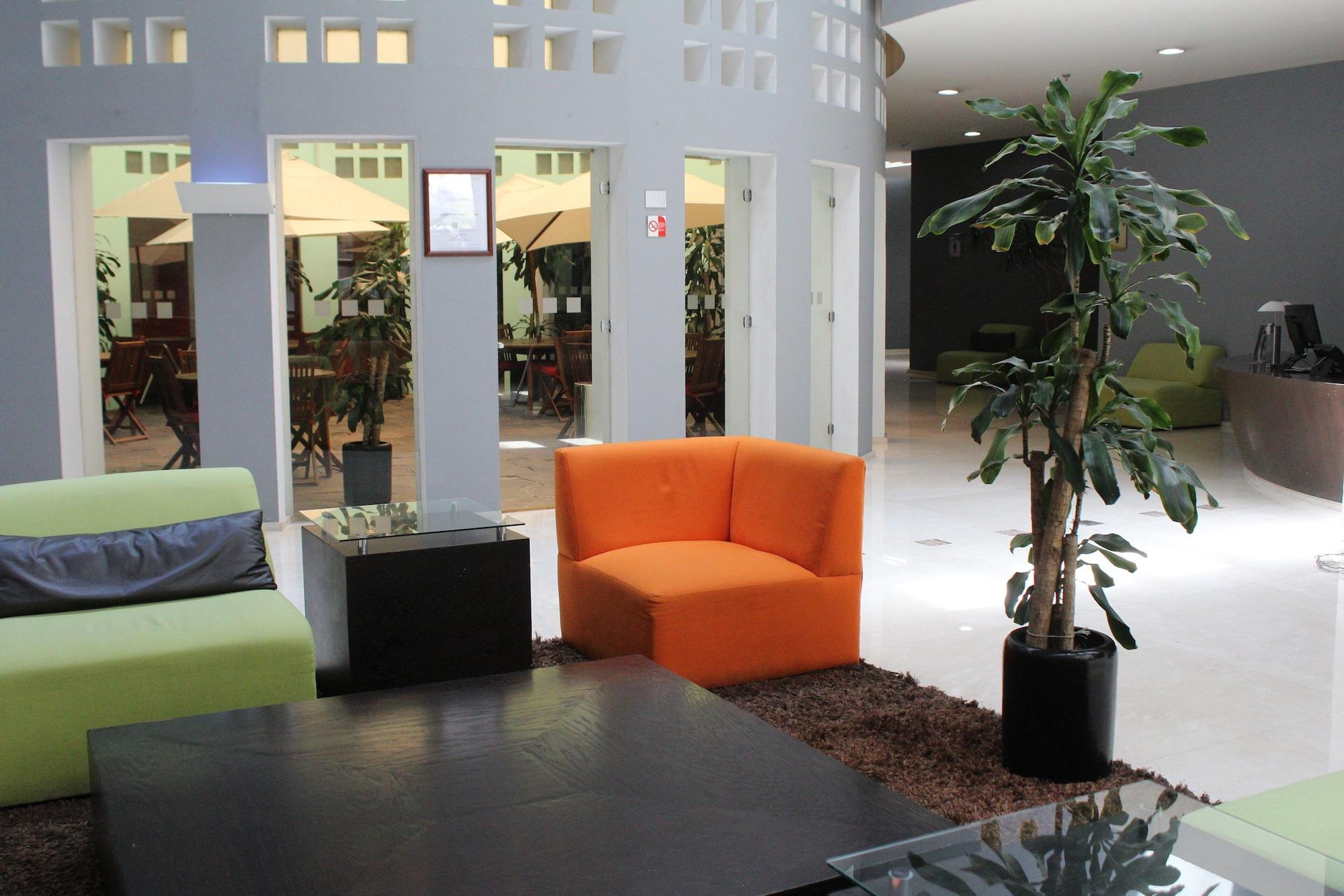 Vista Lobby Holiday Inn Puebla Finsa by IHG