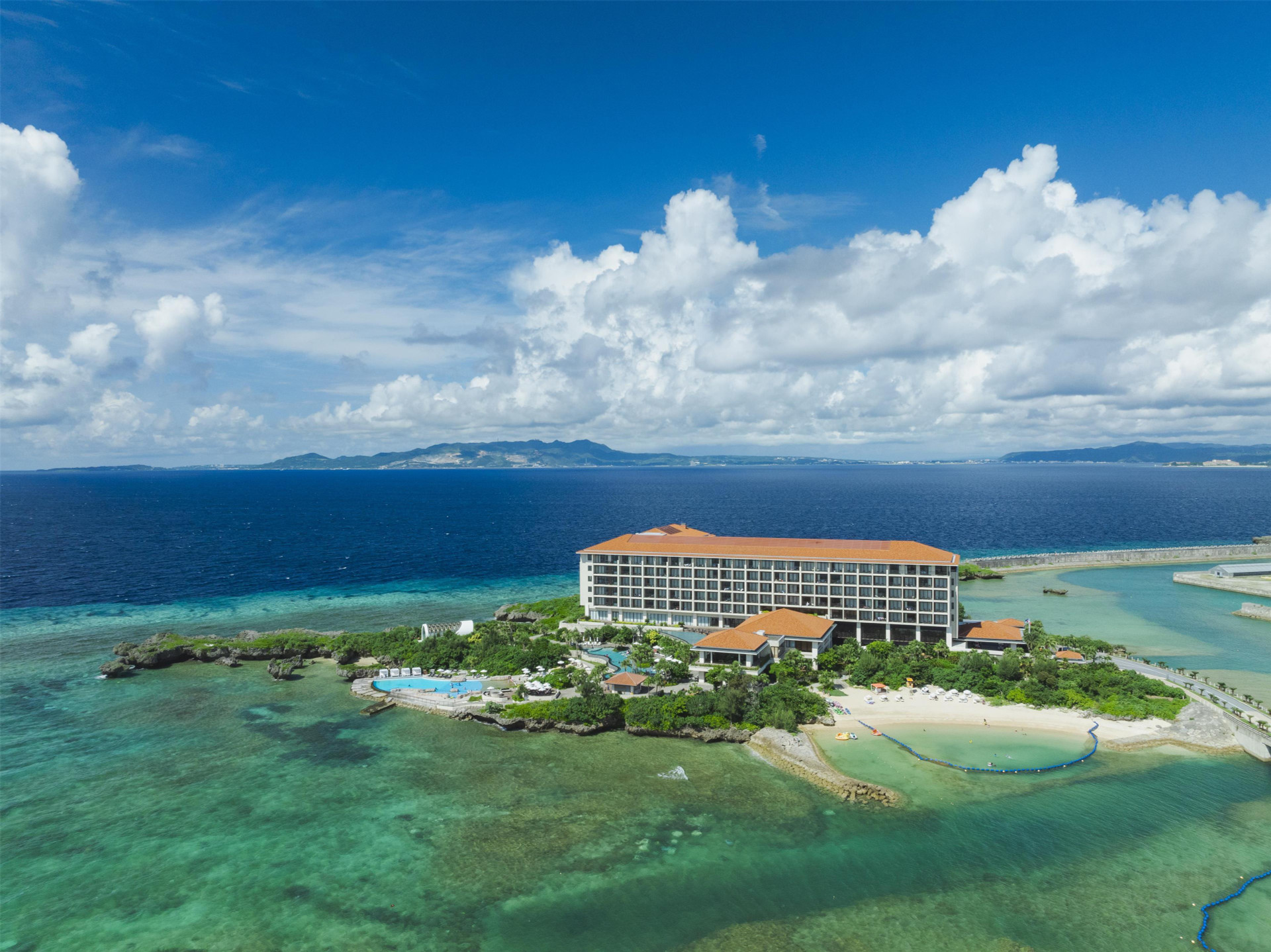 Vista Exterior Hyatt Regency Seragaki Island Okinawa