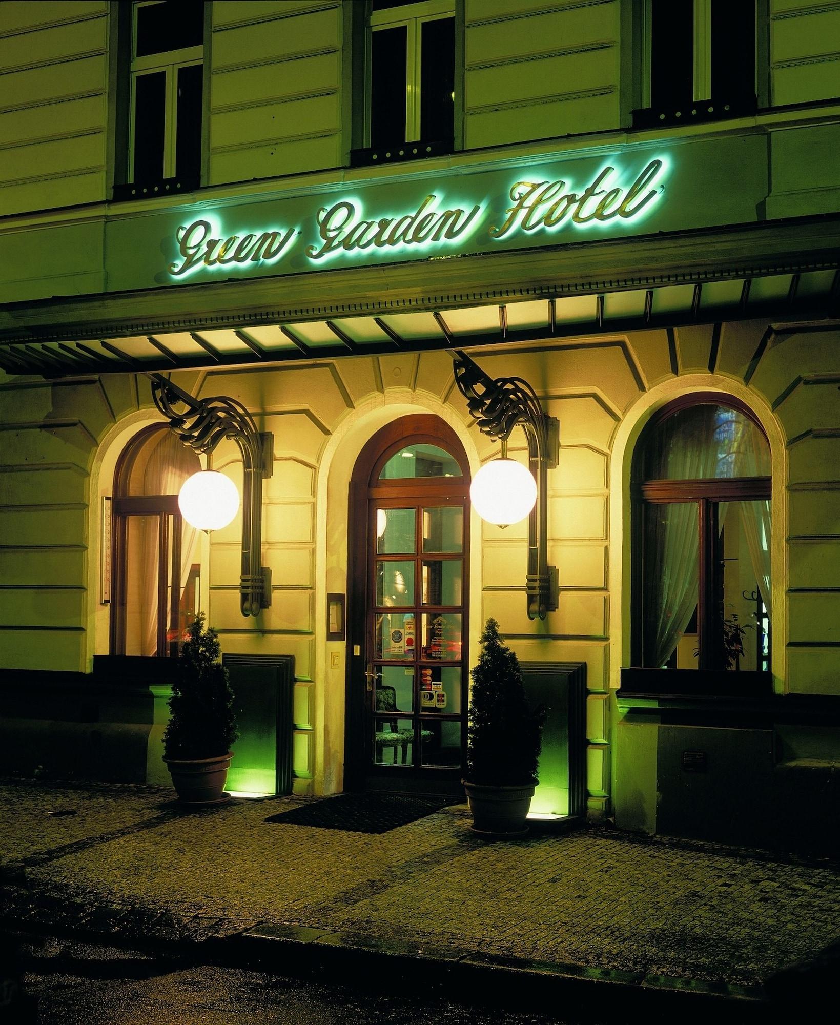 Vista Exterior Green Garden Hotel