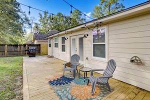Alquiler Vacacional - Dog-friendly Home in The Woodlands w/ Fenced Yard!