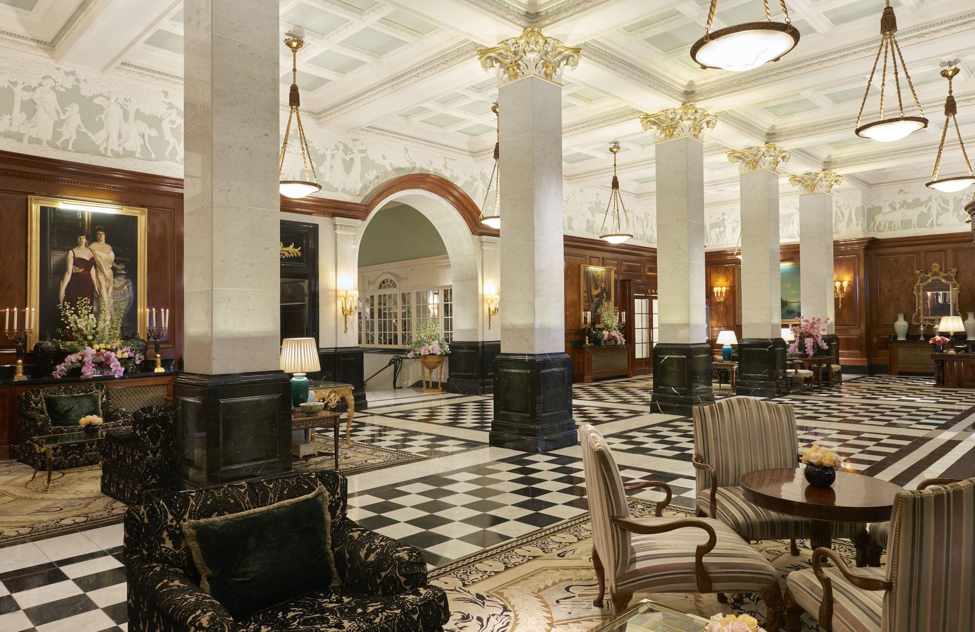 Vista Lobby The Savoy