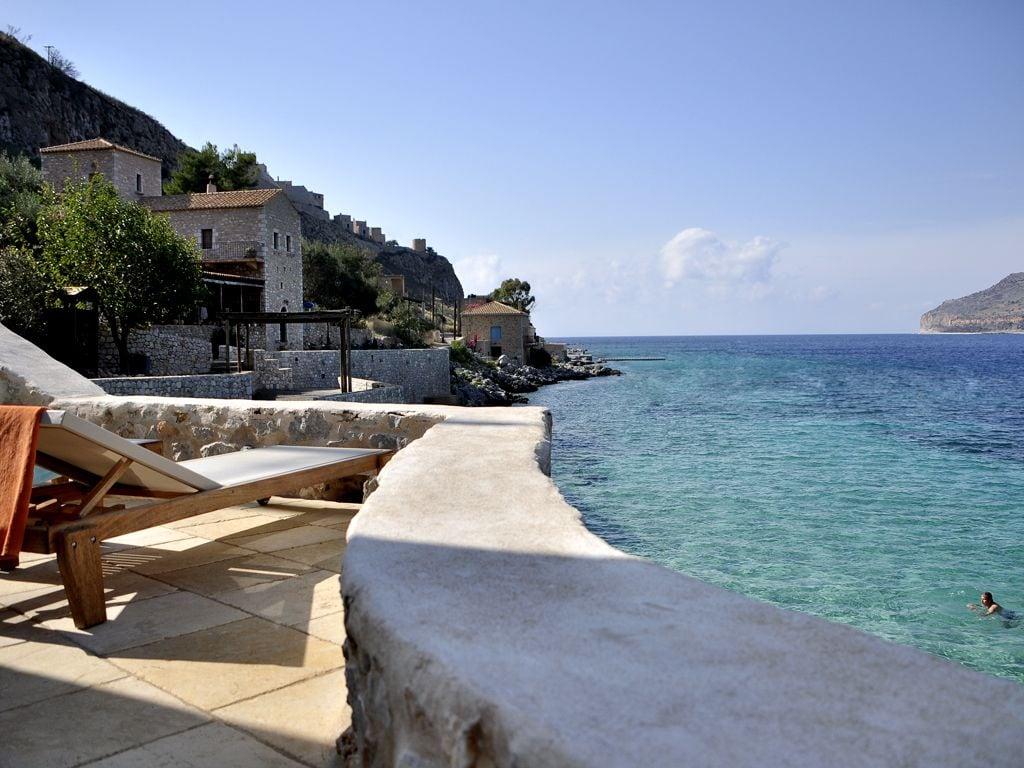Playa Pirgos Mavromichali