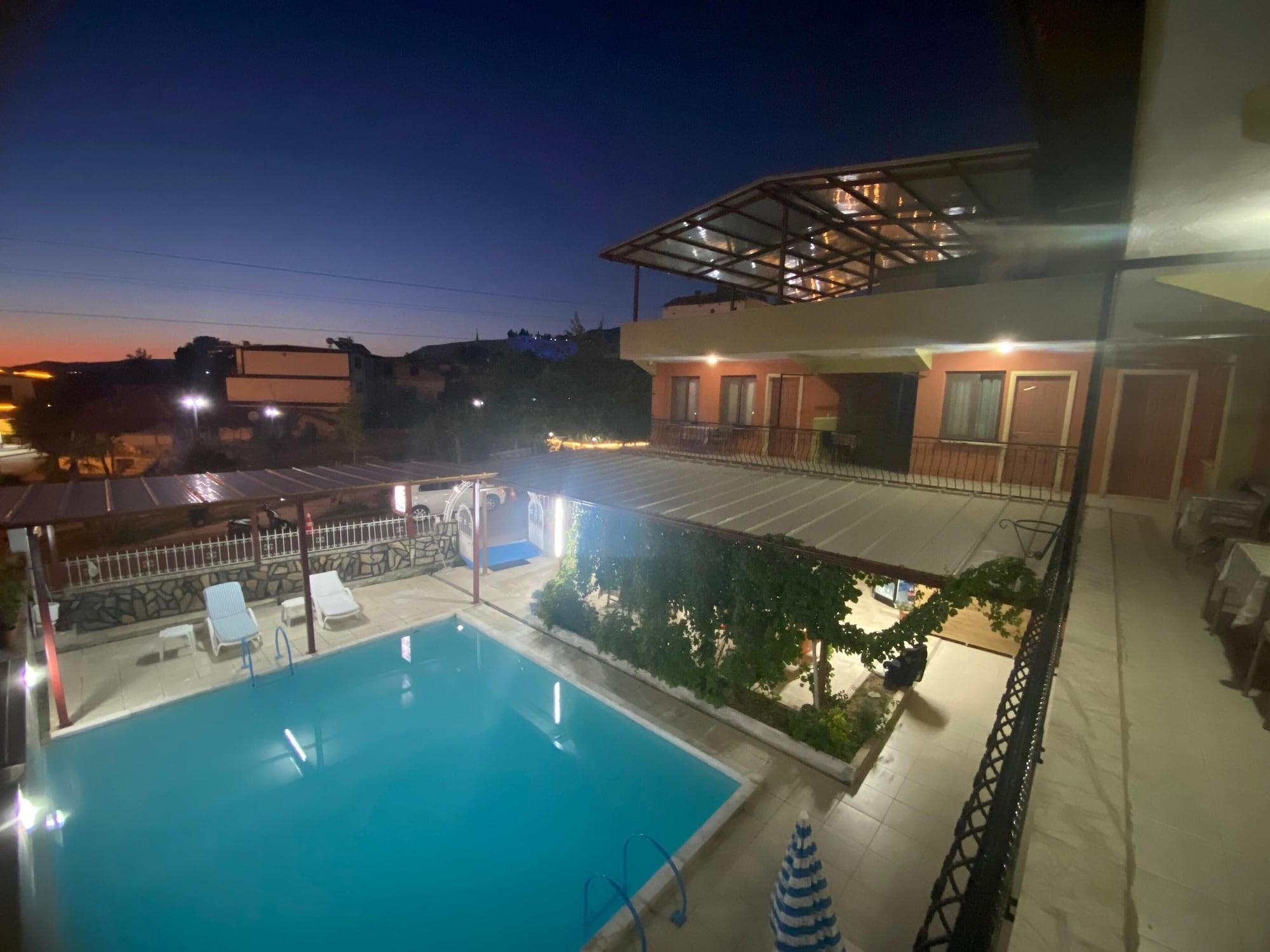 Vista Exterior Beyaz Kale