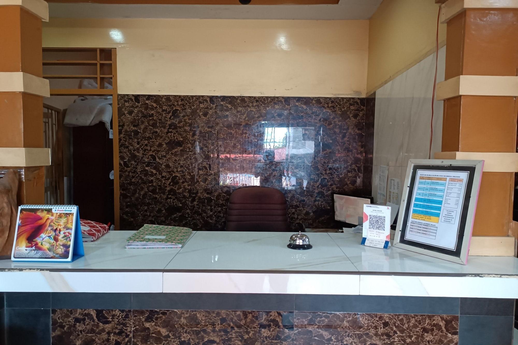 Vista Lobby OYO 93479 Hotel Jaguar Sentani