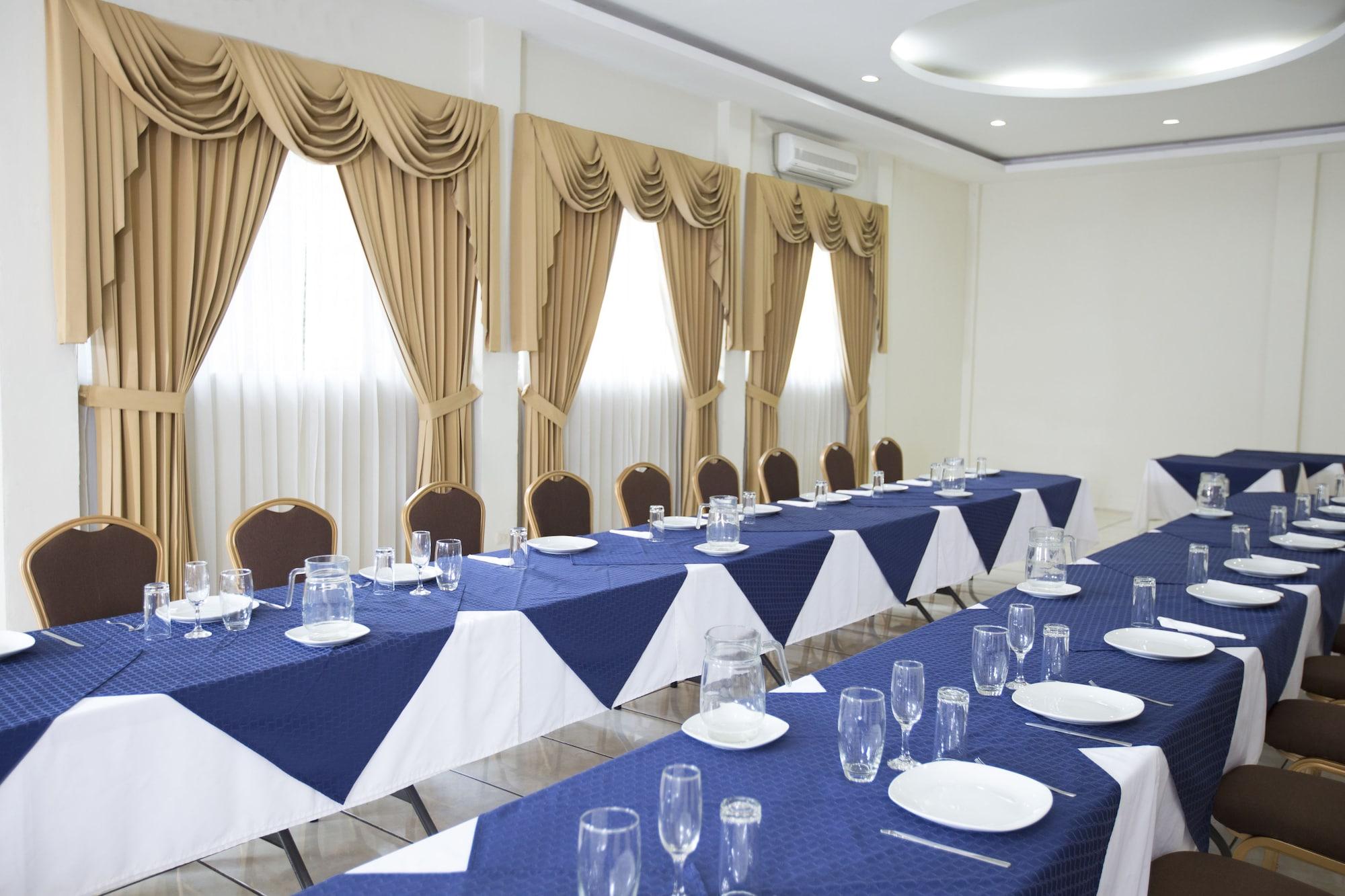 Sala de Reuniones Bambu Resort