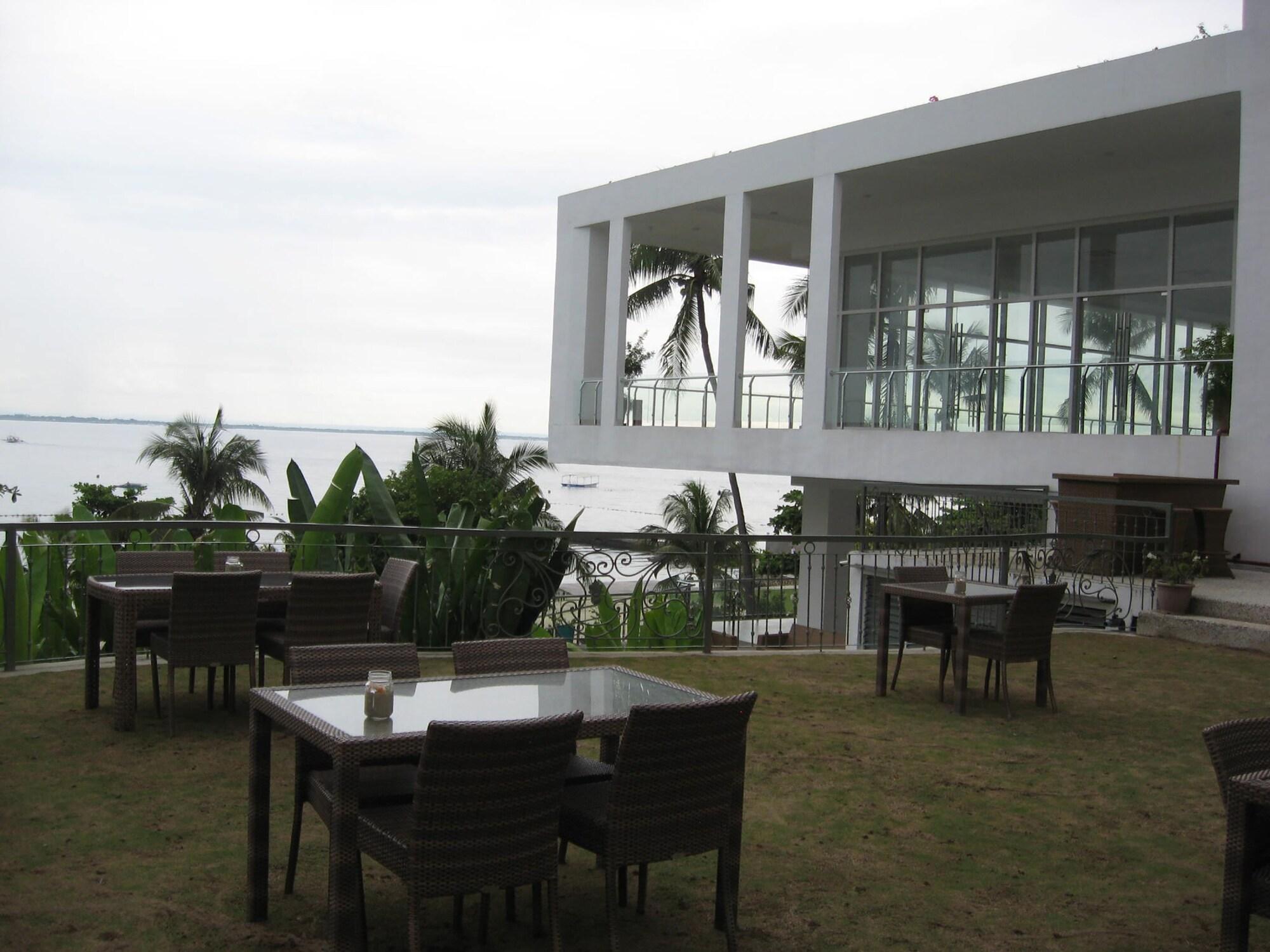 Restaurant Chateau By The Sea