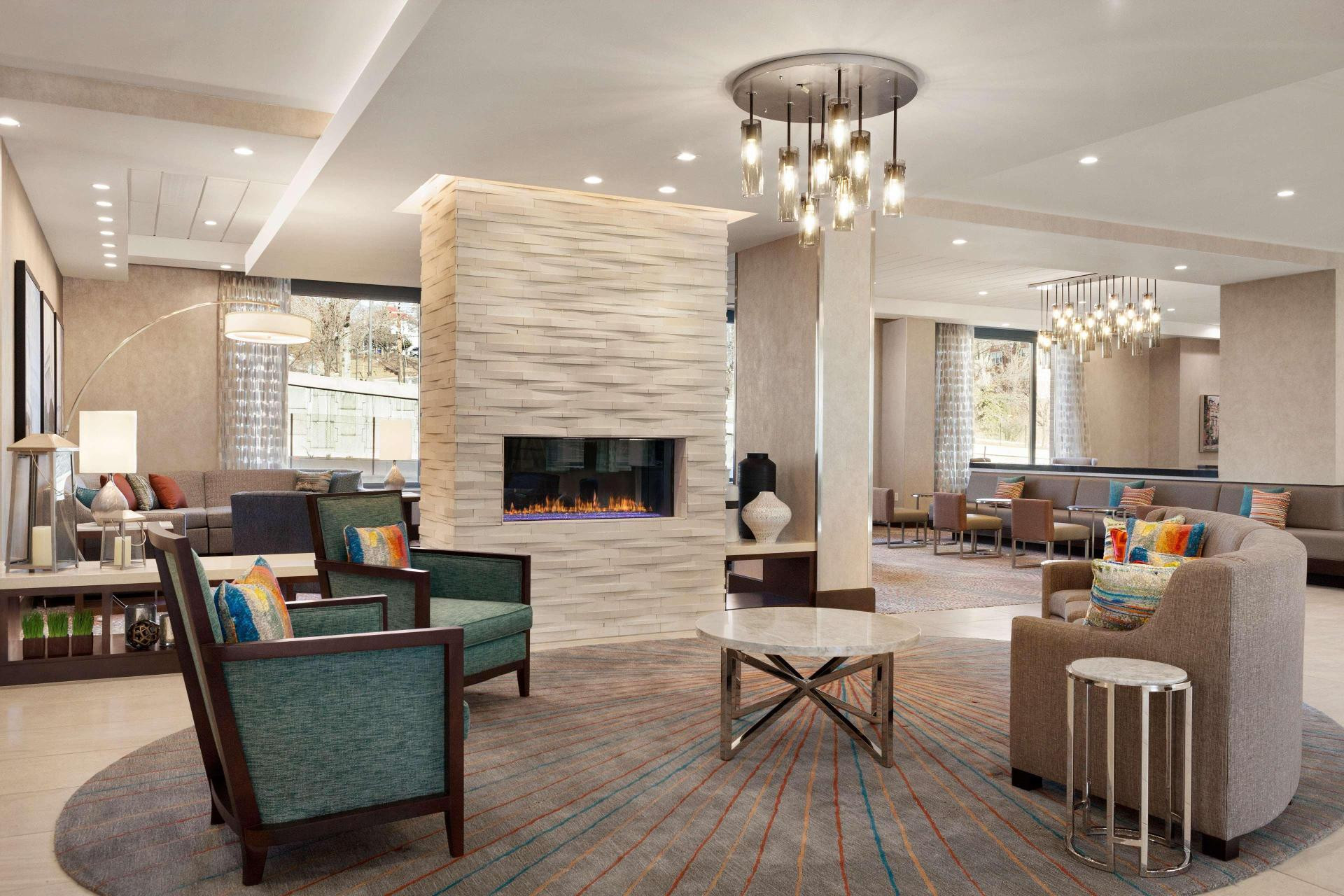 Vista Lobby Homewood Suites by Hilton Arlington Rosslyn Key Bridge