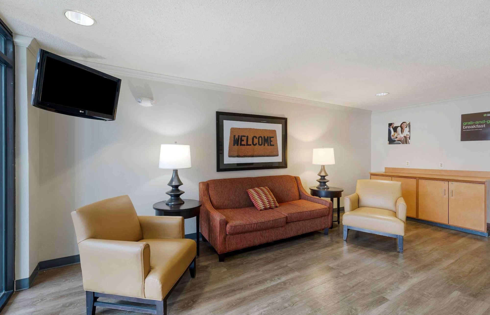 Vista Lobby Extended Stay America Suites Fort Worth Southwest