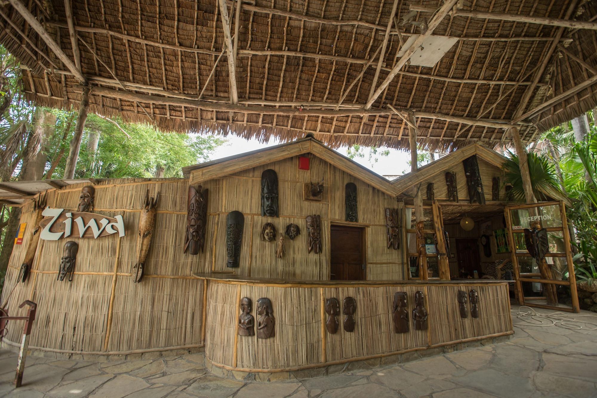 Vista Exterior Ziwa Beach Resort