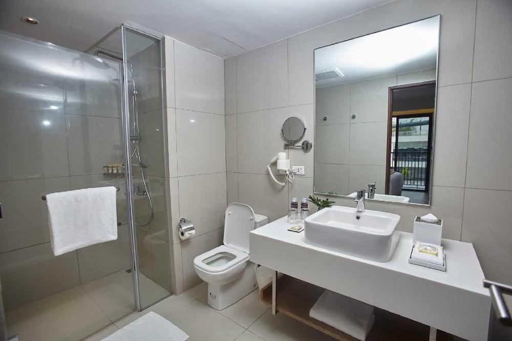 Baño Quest Hotel Tagaytay