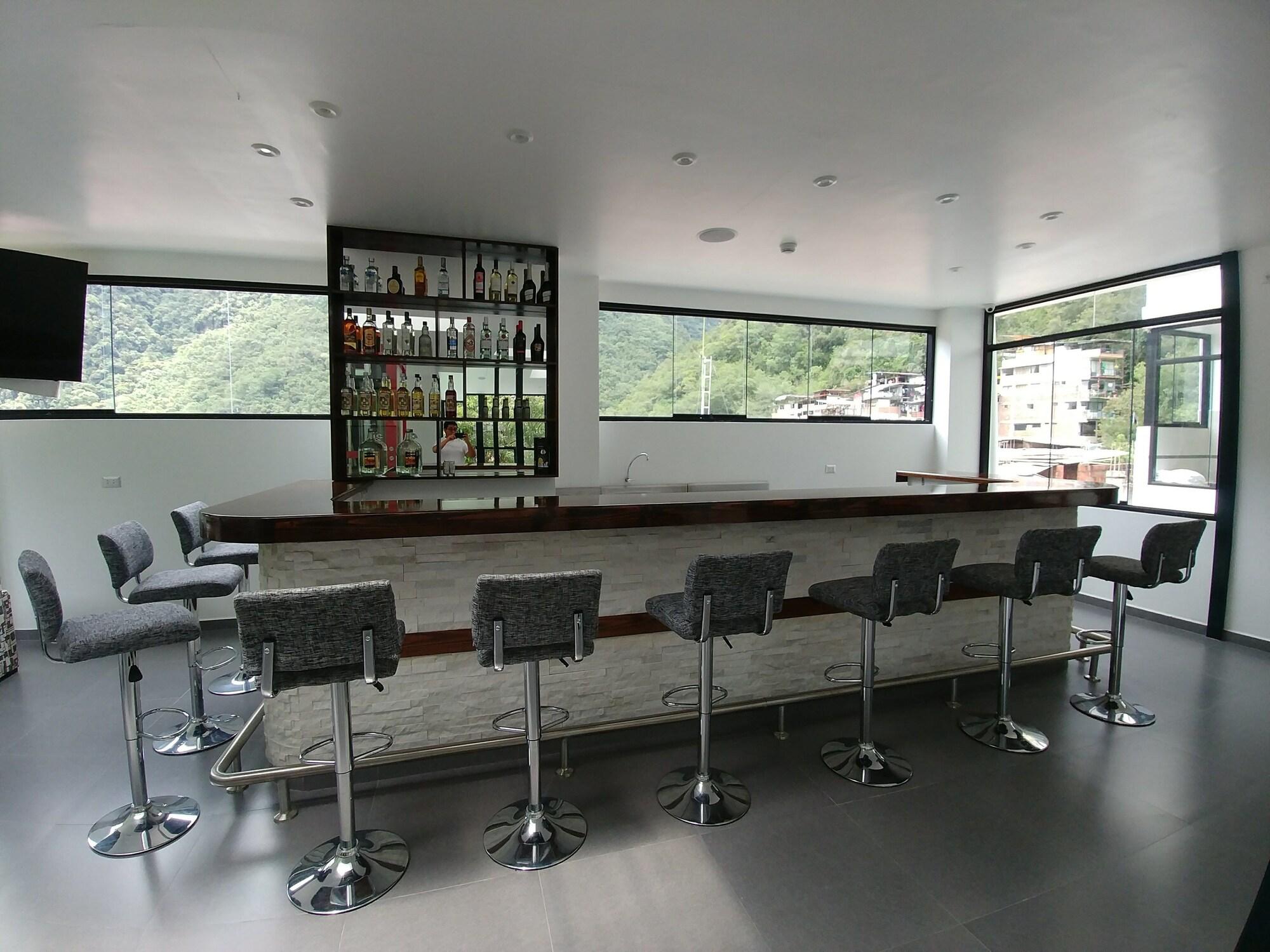 Bar/Salón Golden Sunrise Machupicchu