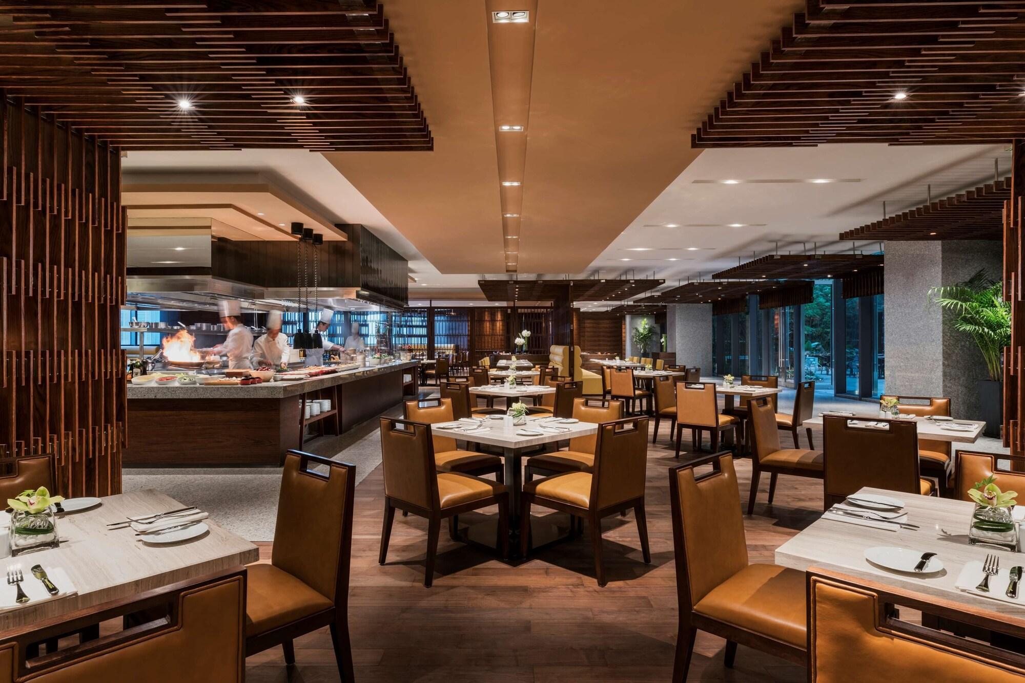Restaurant Hyatt Regency Shanghai, Wujiaochang