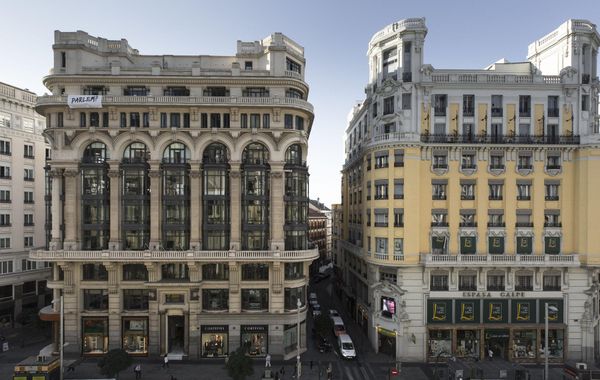 Petit Palace Triball