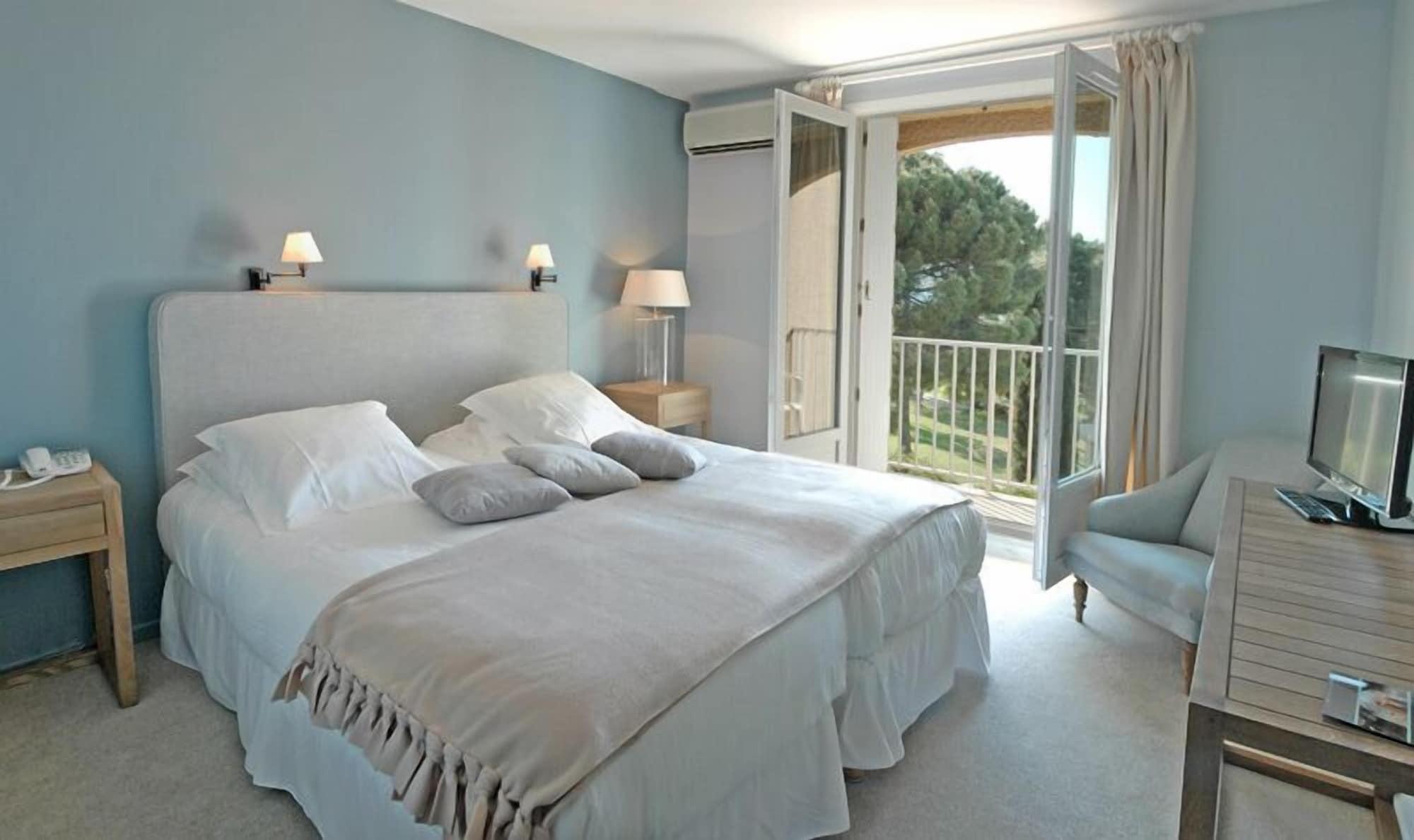 Varios Hotel Santa Maria