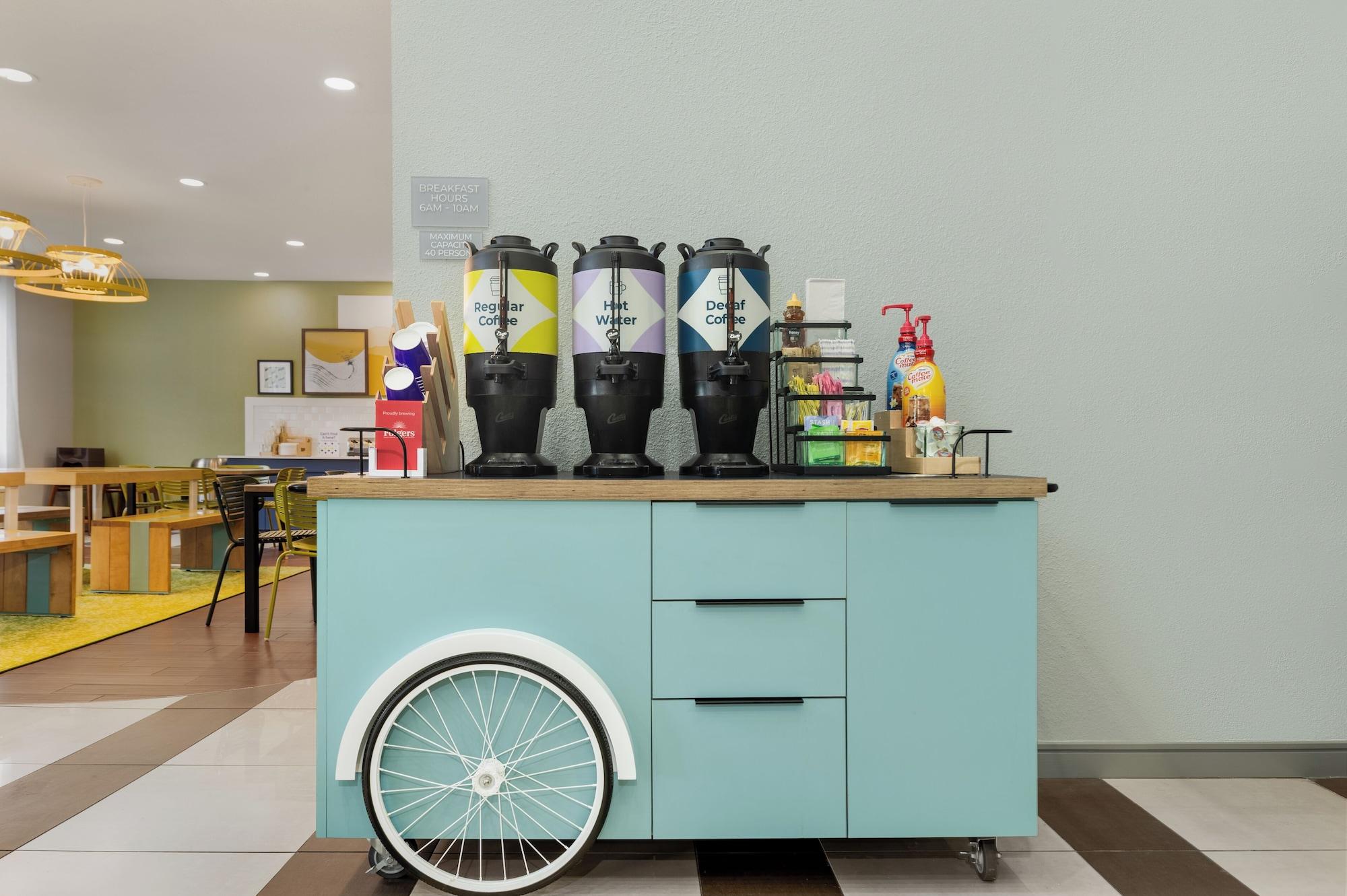 Bar/Salón Spark by Hilton Indianapolis Northeast Fishers