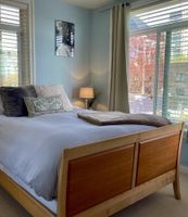 Alquiler Vacacional - 2 BR, Downtown, WATER VIEW. 98% Walk Score! FREE Pkg-Hot Tub, Pool, weight room