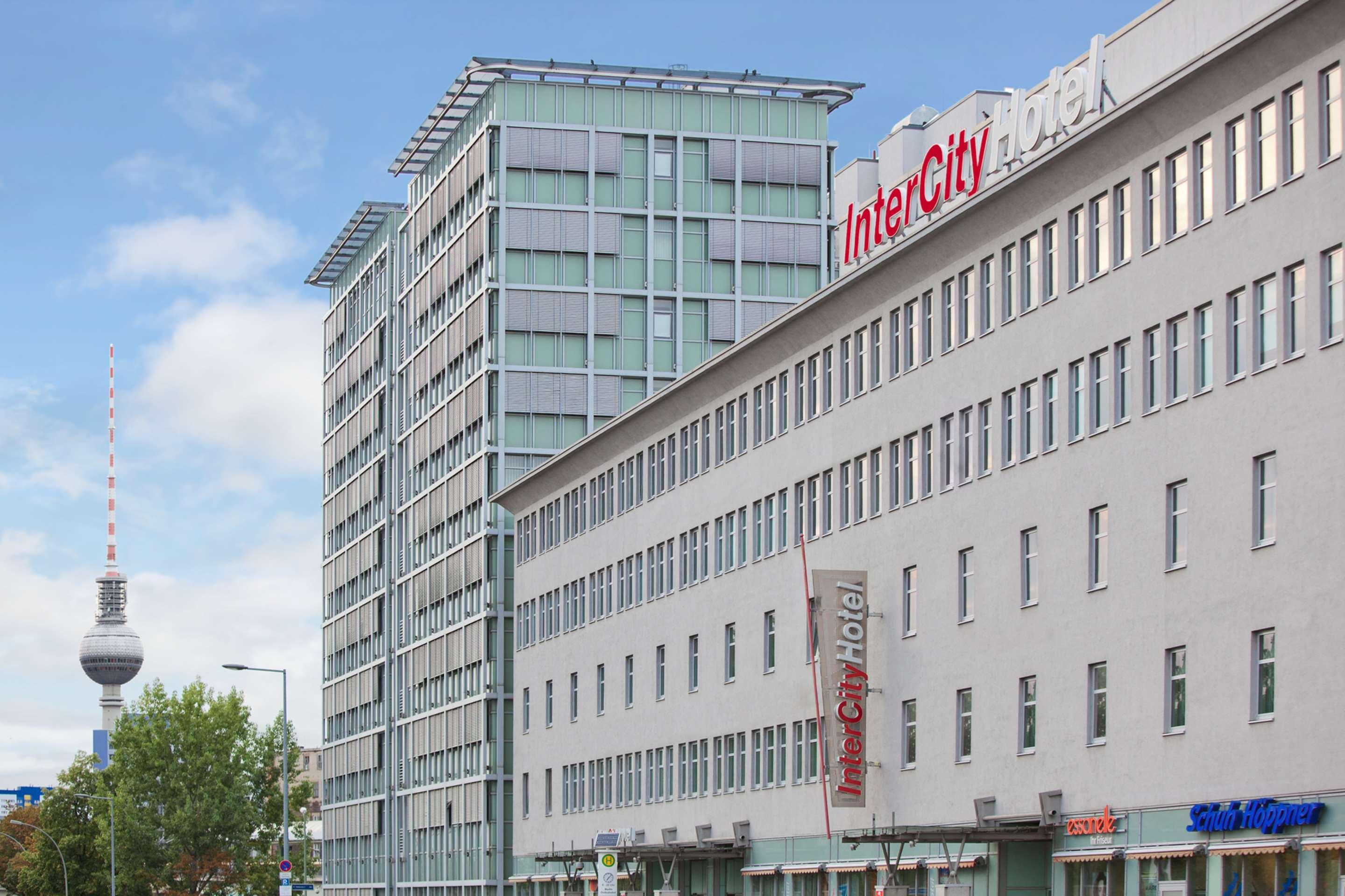 Vista Exterior IntercityHotel Berlin Ostbahnhof