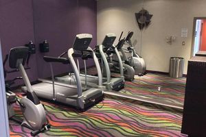 Alojamiento - Days Inn Suites by Wyndham Bonita Springs