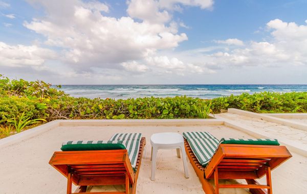 Breathtaking Oceanfront 5BR Villa, Dream Vacation!!! - Hoteles 4 estrellas en Akumal, México