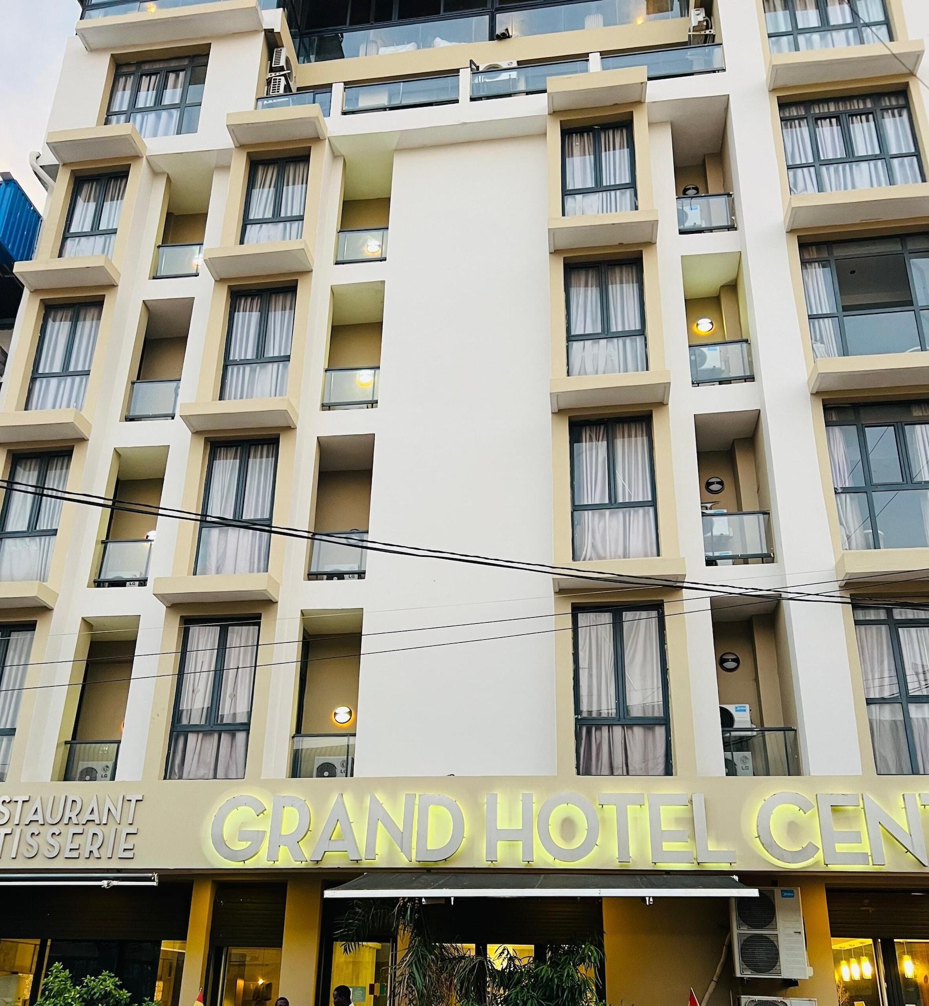Vista Exterior Grand Hotel Central