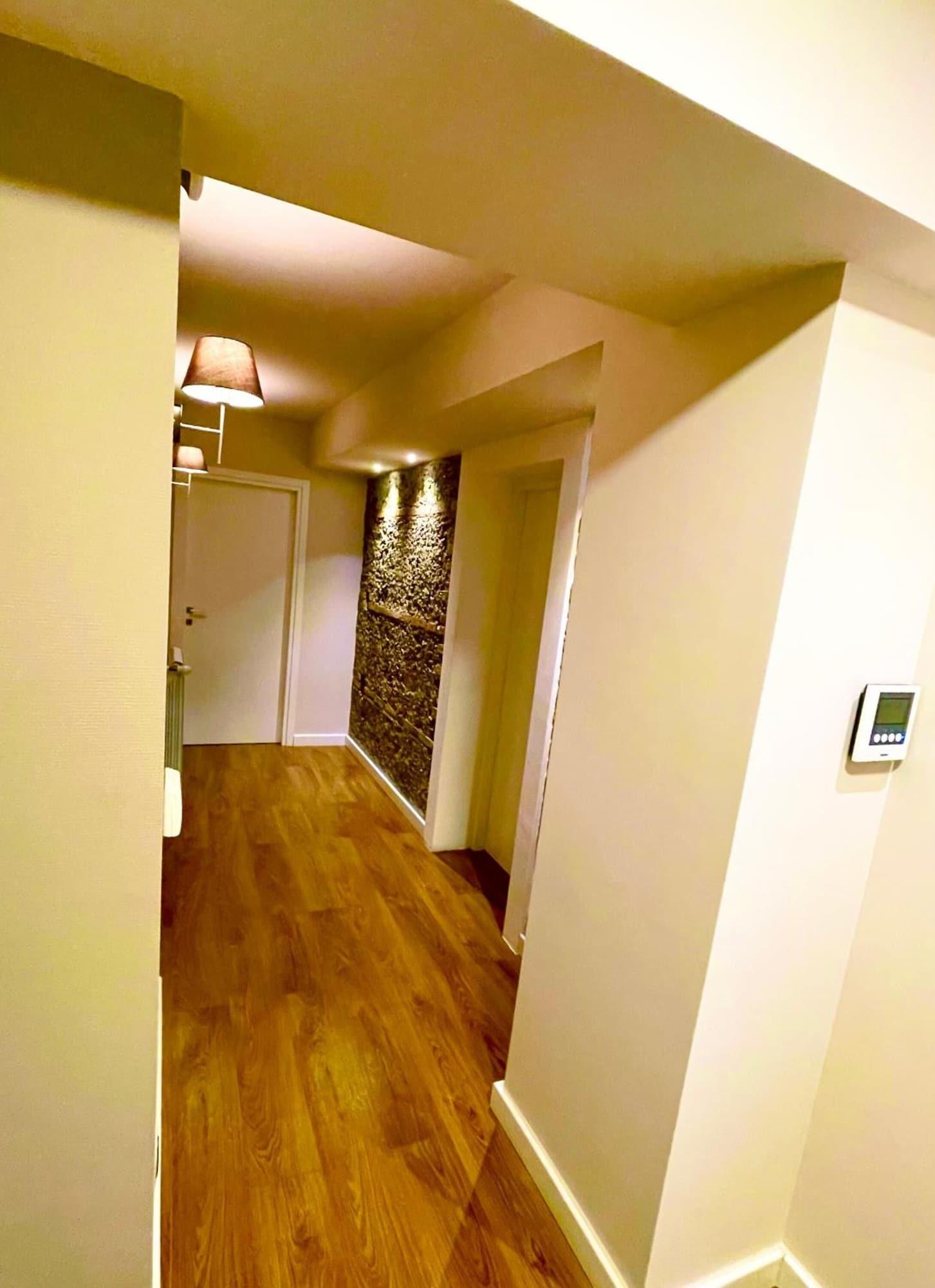 Vista Lobby Home 146