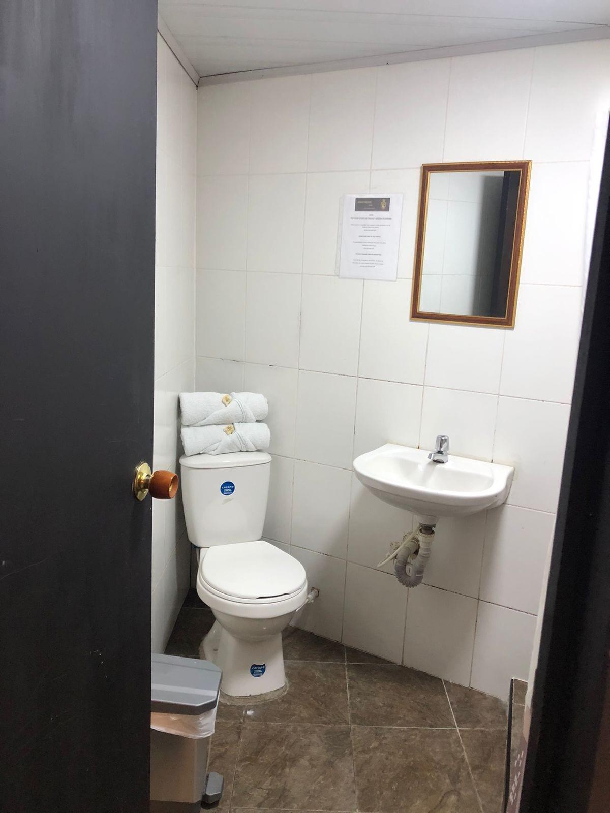 Equipamiento de Habitación HOTEL BOGOTA SUITES