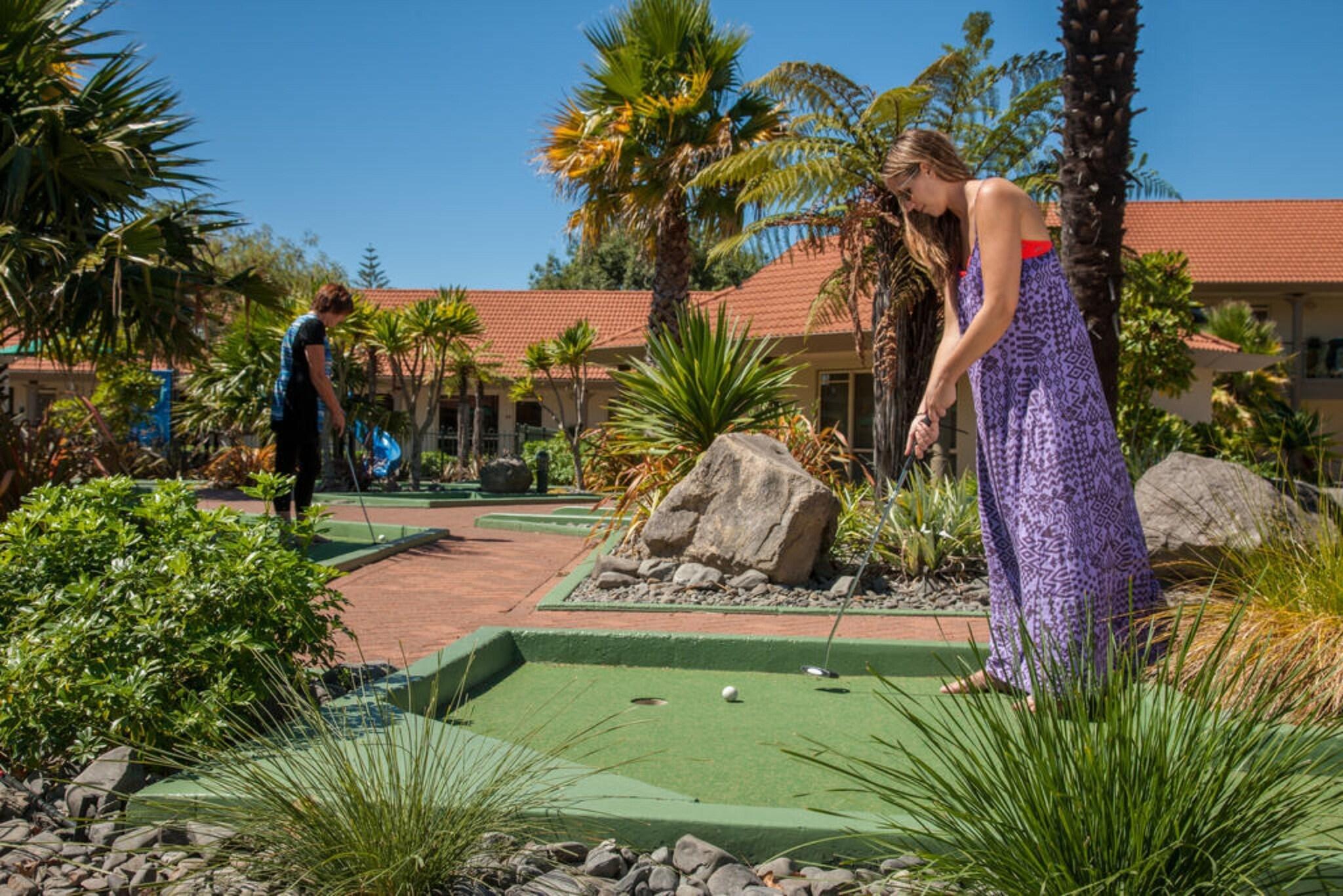 Instalaciones Recreativas Regal Palms Resort