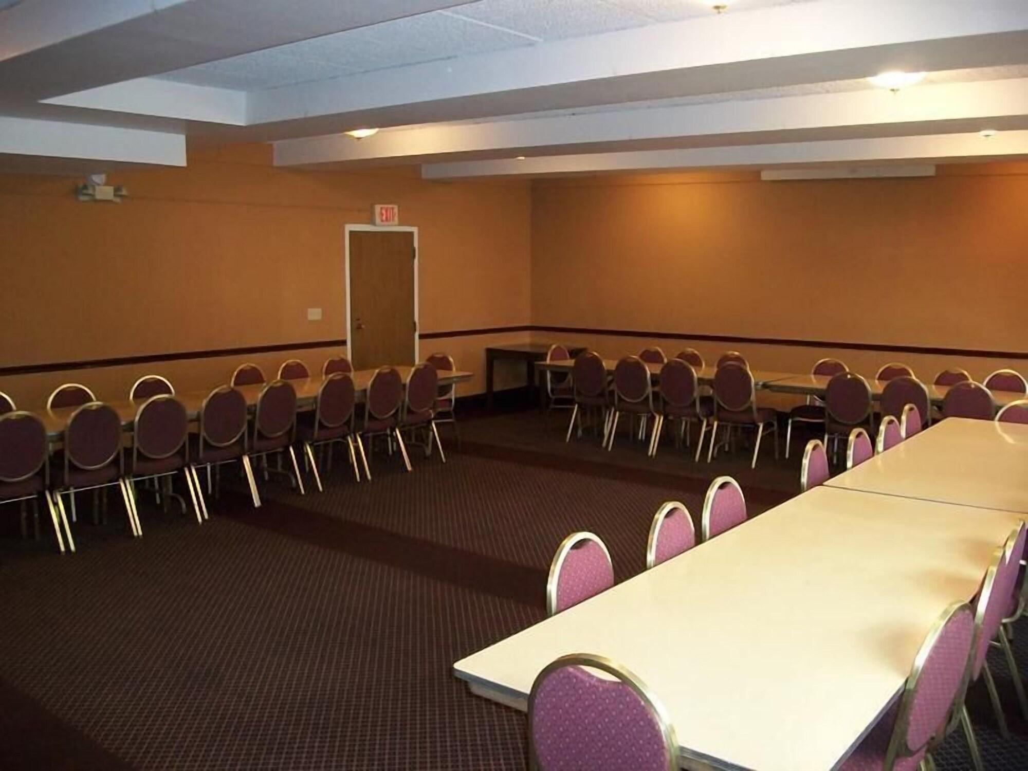 Sala de Reuniones Lexington Inn & Suites NW Chicago Elgin
