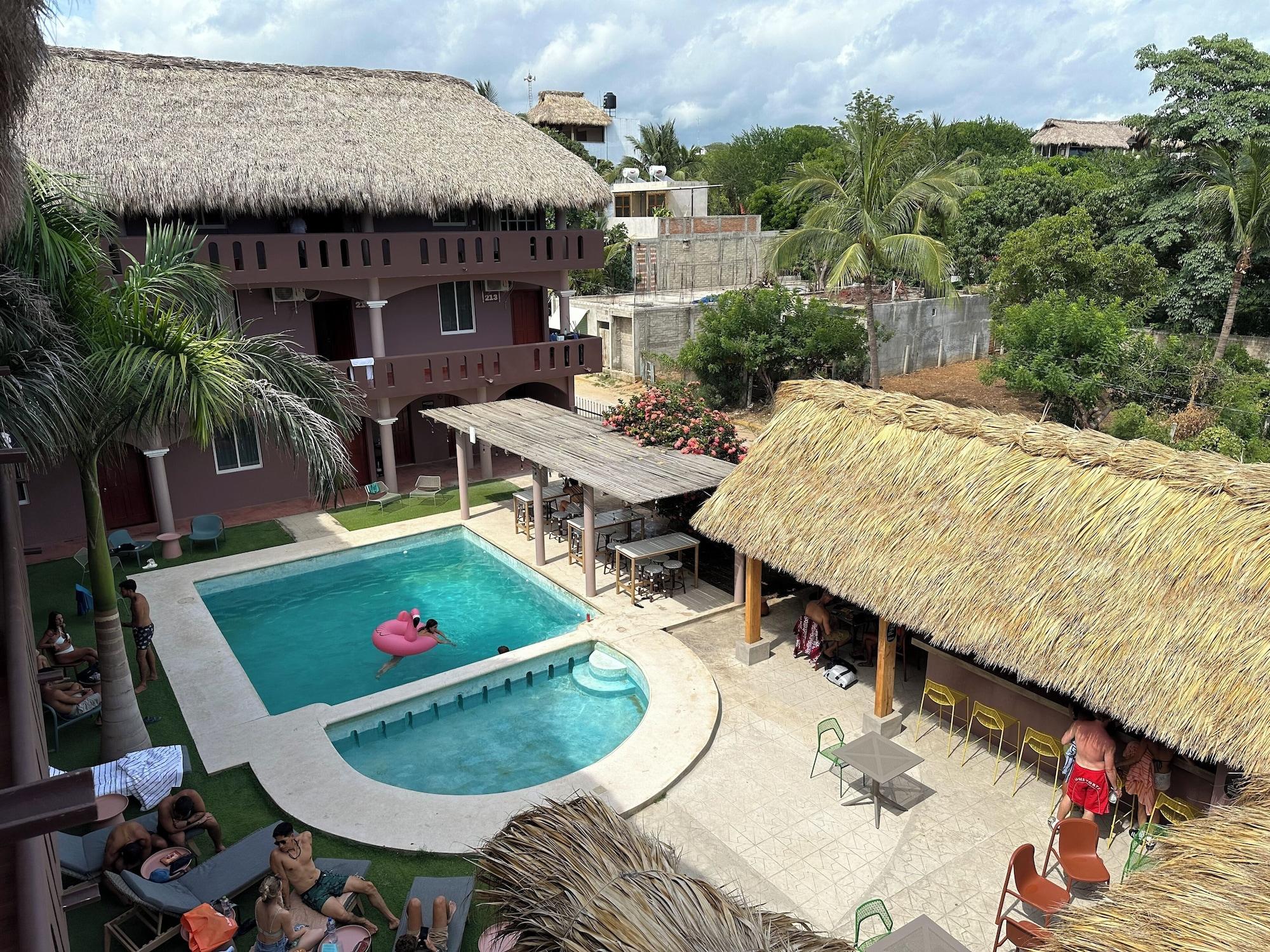 Vista Exterior Viajero Puerto Escondido Hostel
