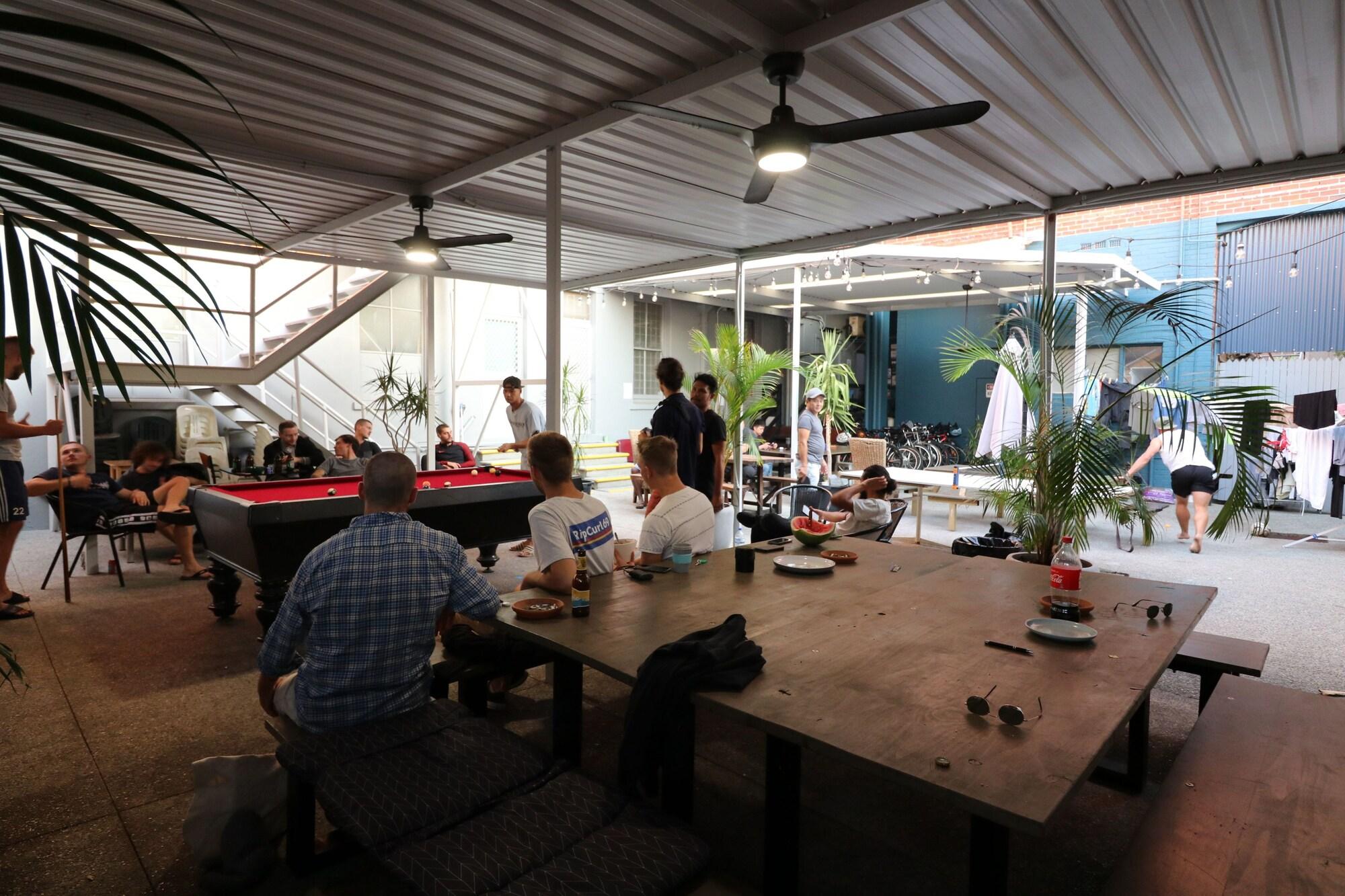 Instalaciones Recreativas Britannia on William - Hostel