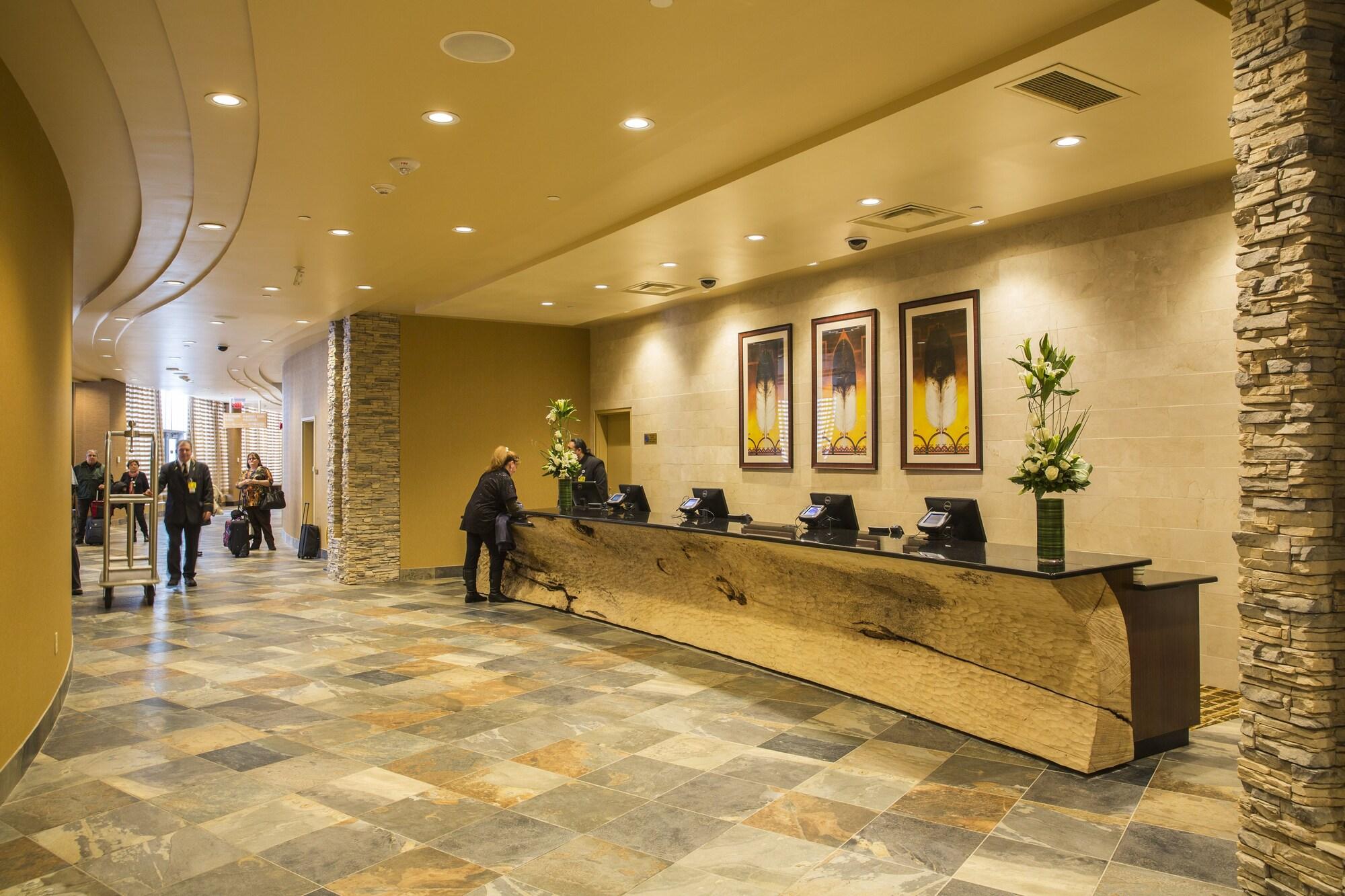 Vista Lobby Akwesasne Mohawk Casino Resort and Players Inn